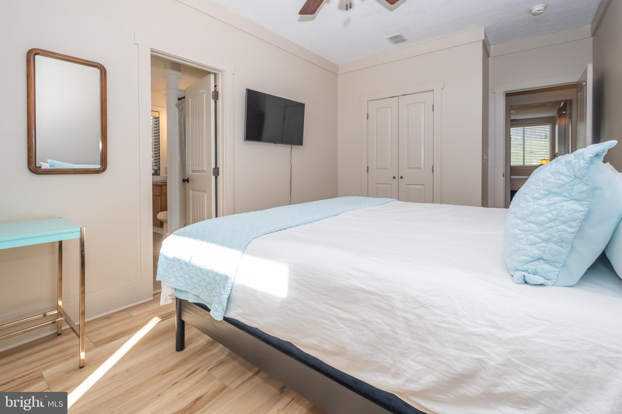 WATERFRONT GREENS - Residential