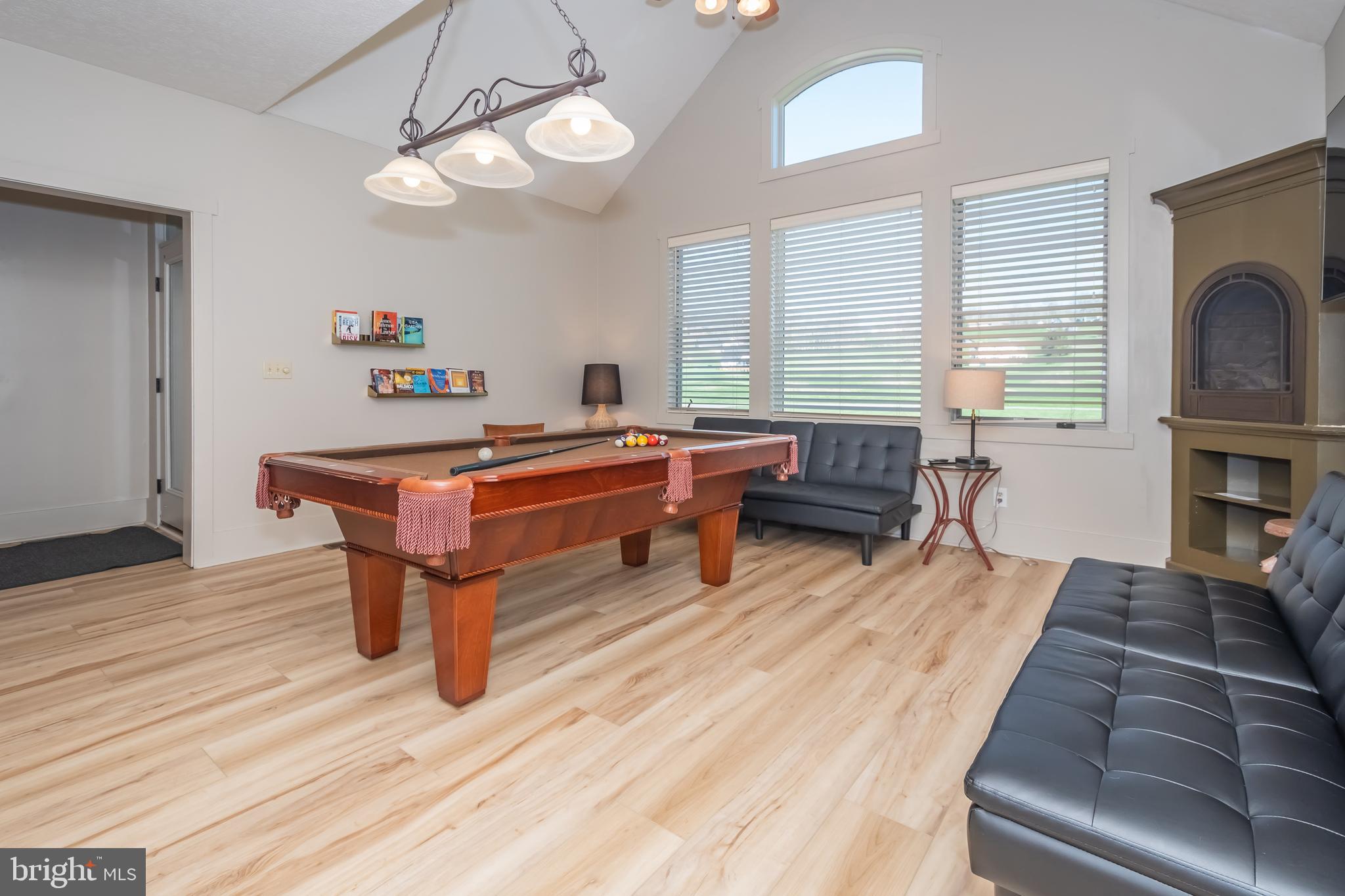 WATERFRONT GREENS - Residential