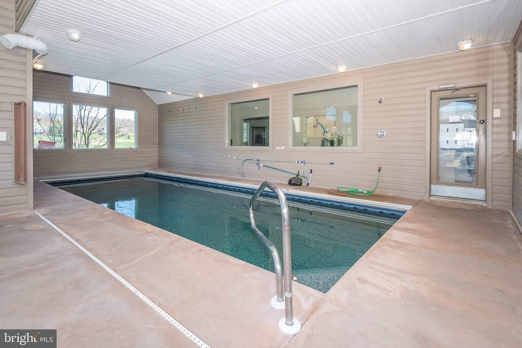 WATERFRONT GREENS - Residential