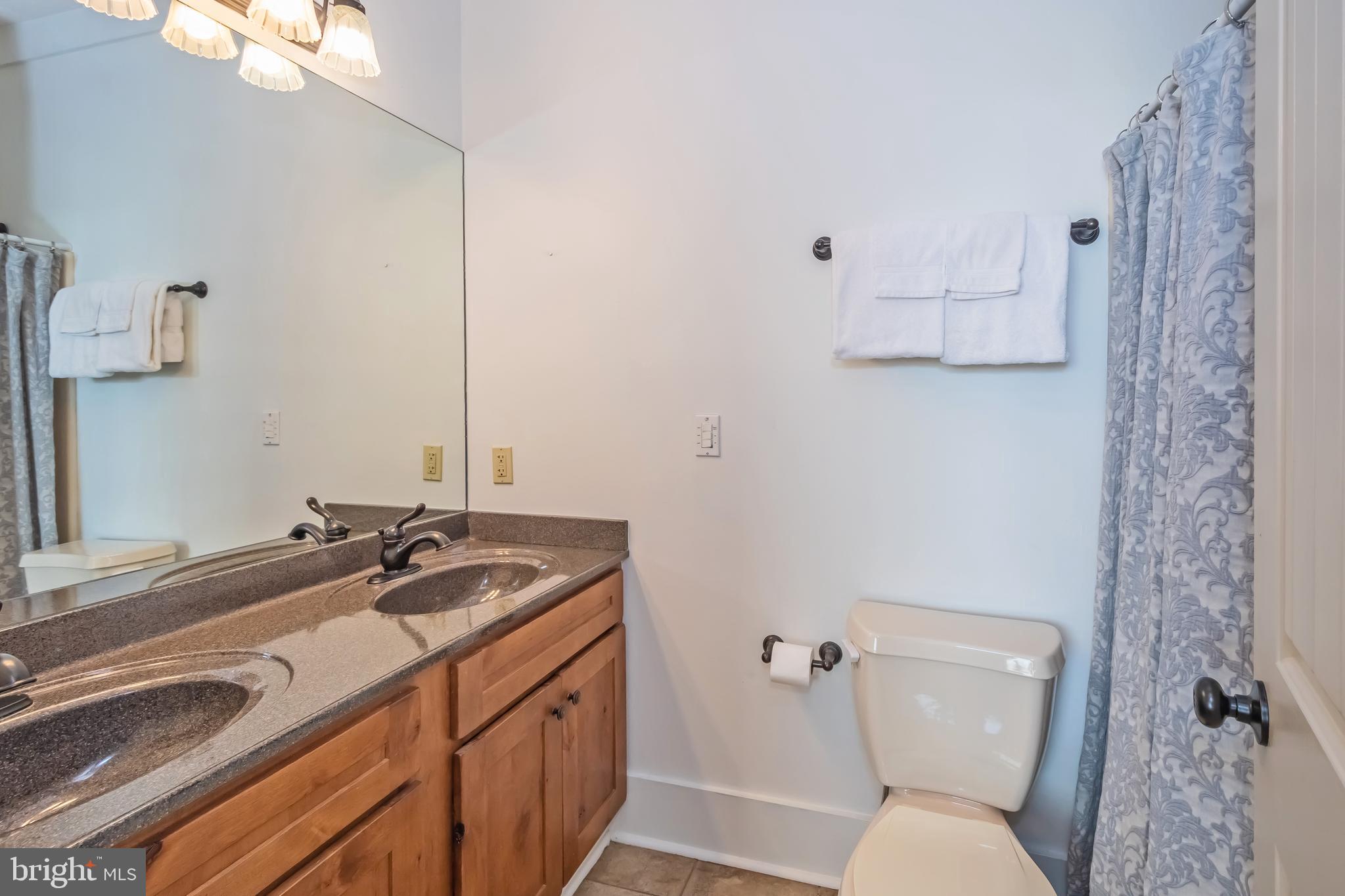 WATERFRONT GREENS - Residential