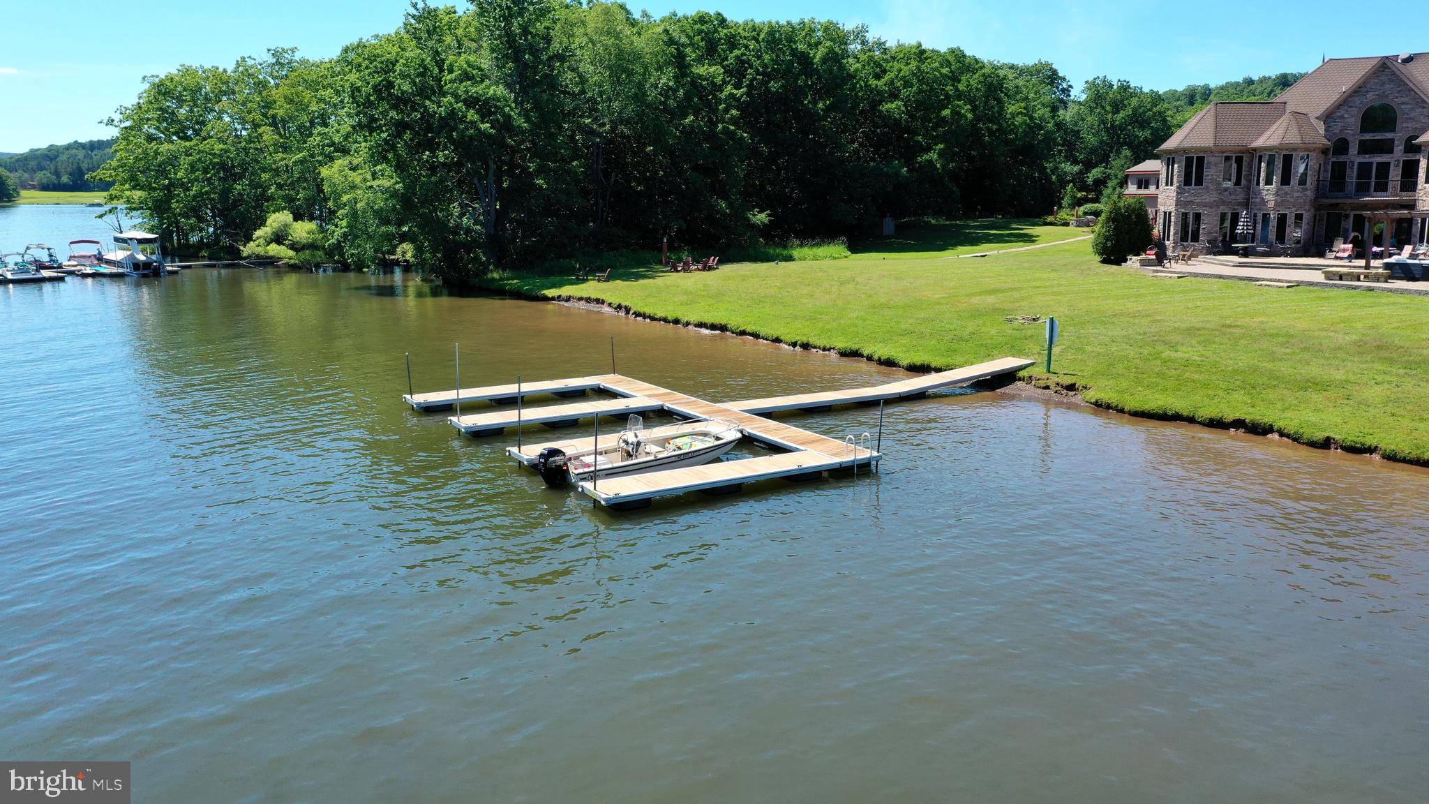 WATERFRONT GREENS - Residential