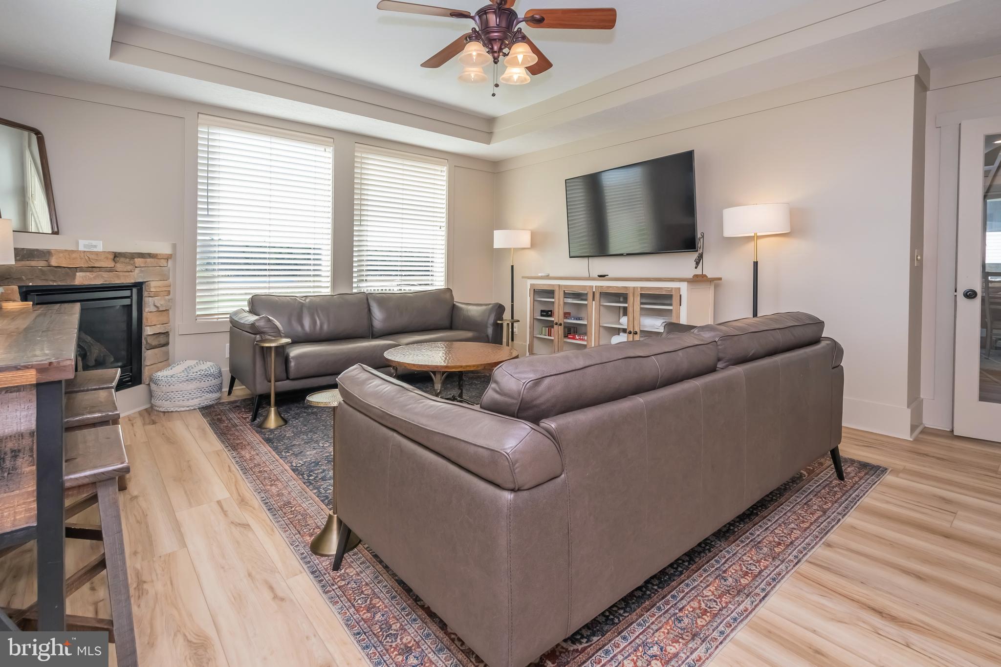 WATERFRONT GREENS - Residential