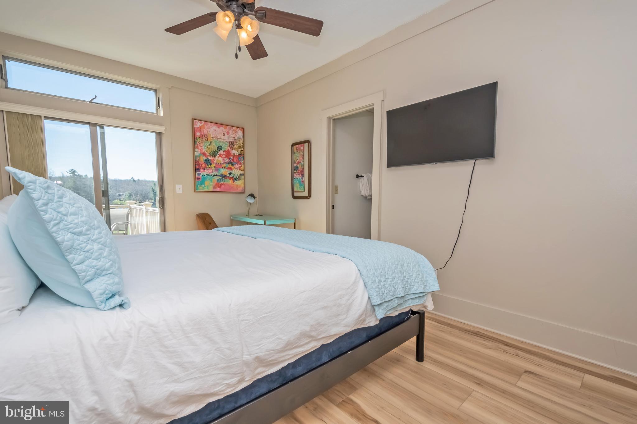 WATERFRONT GREENS - Residential