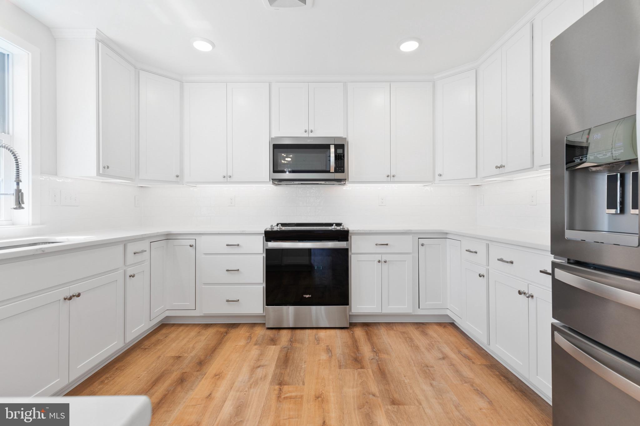 LYNDHURST - Residential