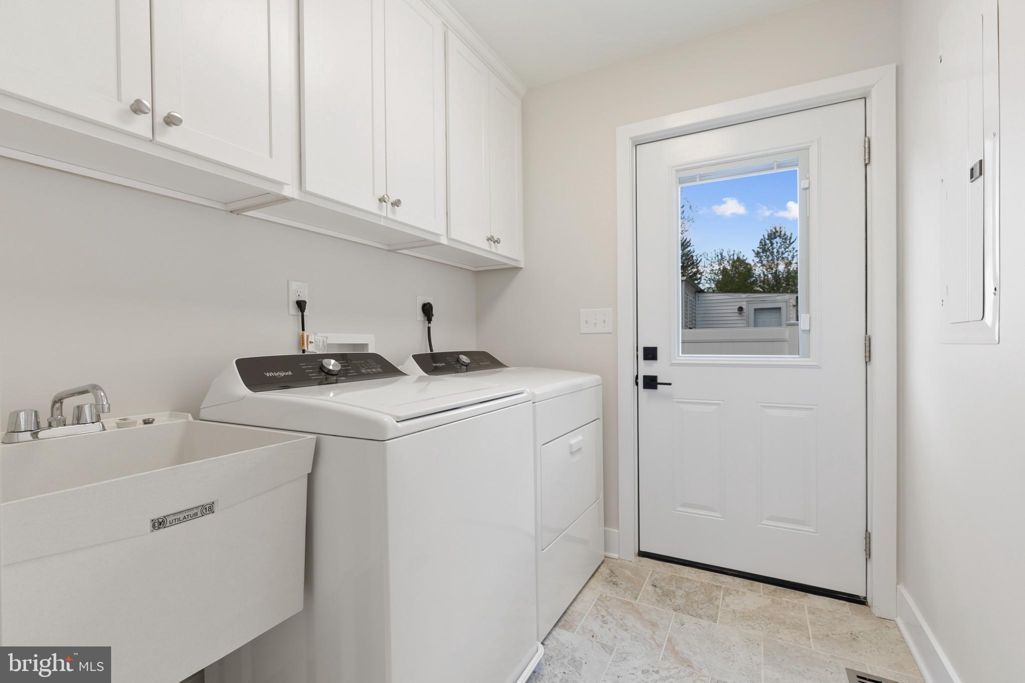LYNDHURST - Residential