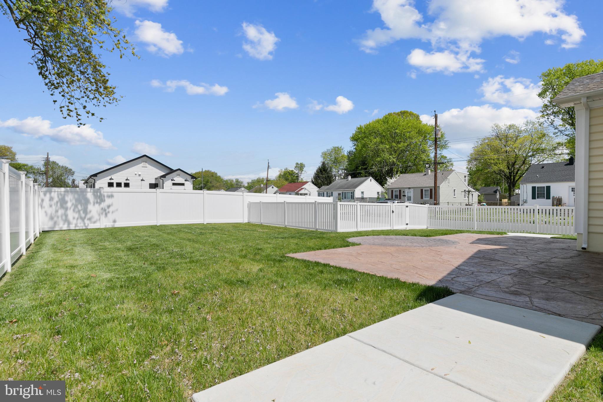 LYNDHURST - Residential