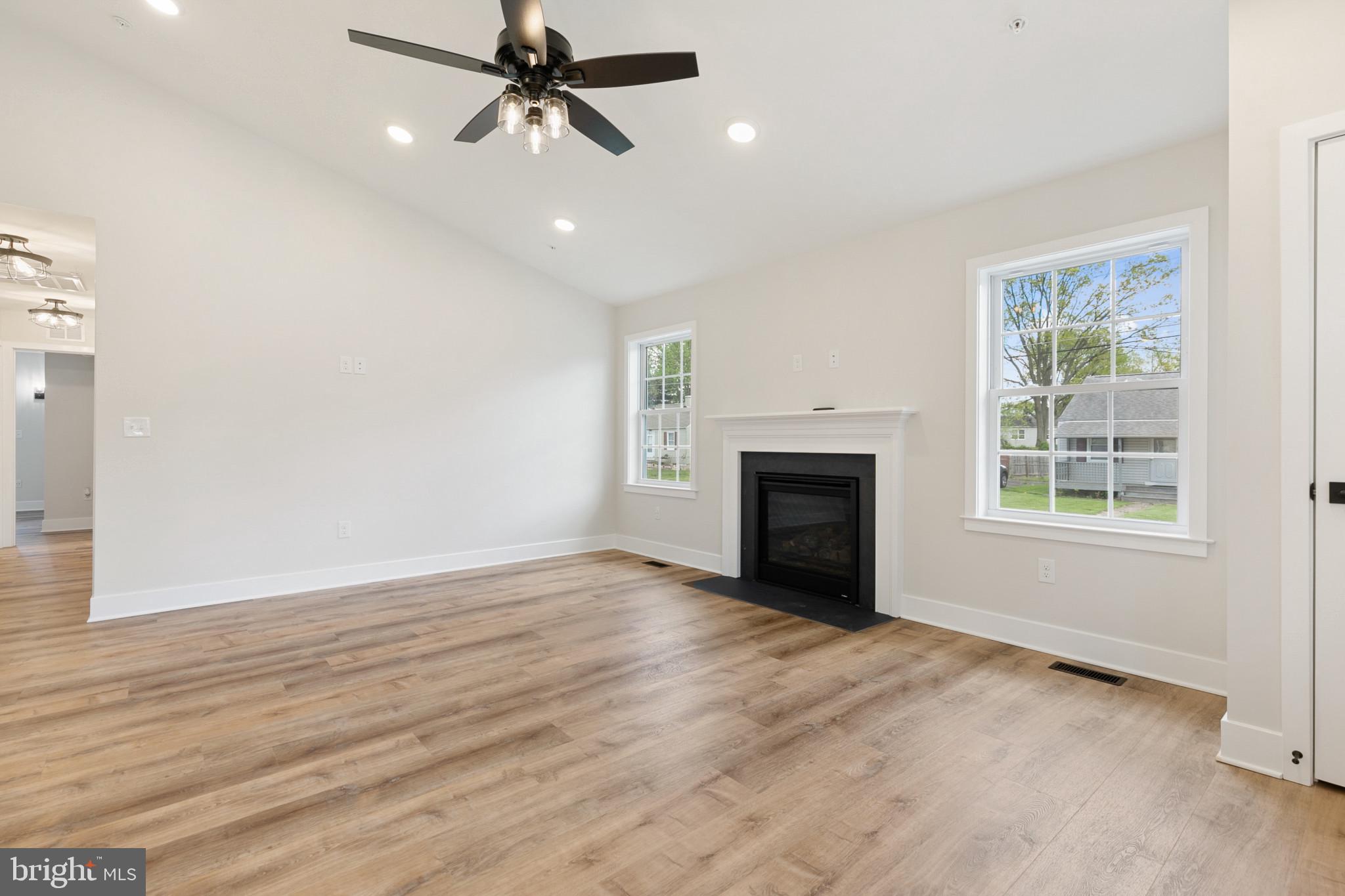 LYNDHURST - Residential