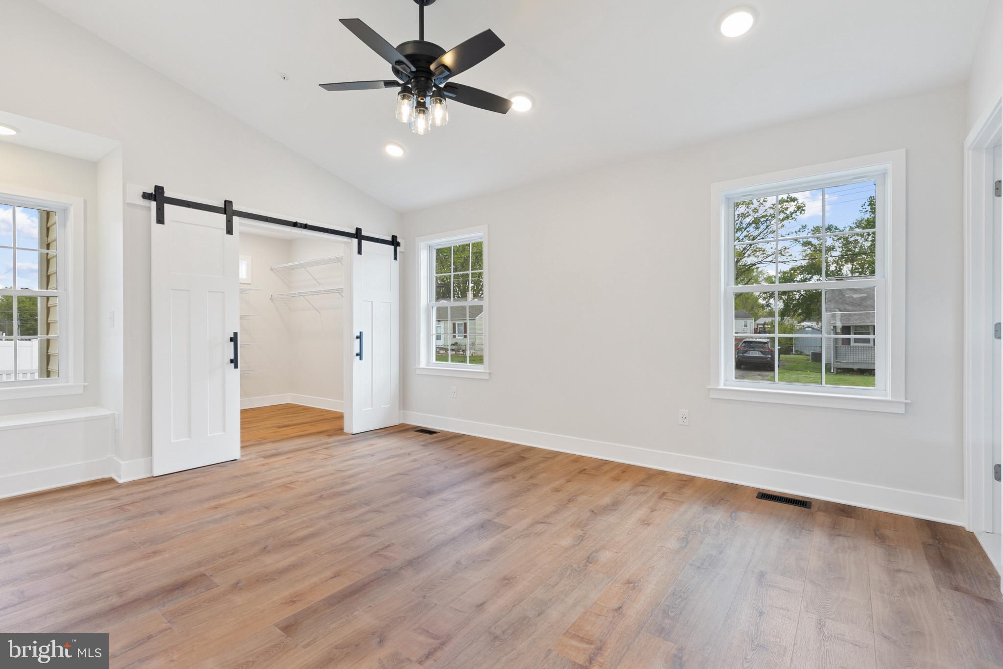 LYNDHURST - Residential