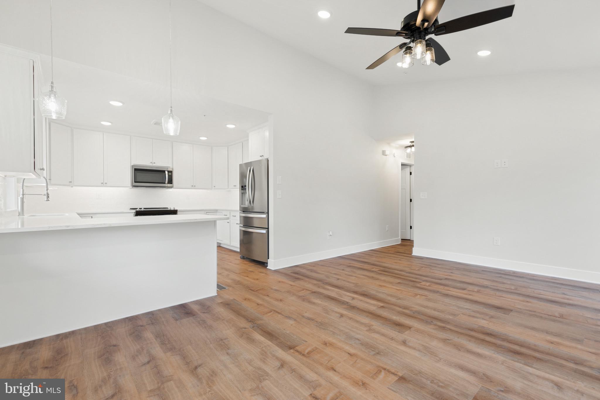 LYNDHURST - Residential