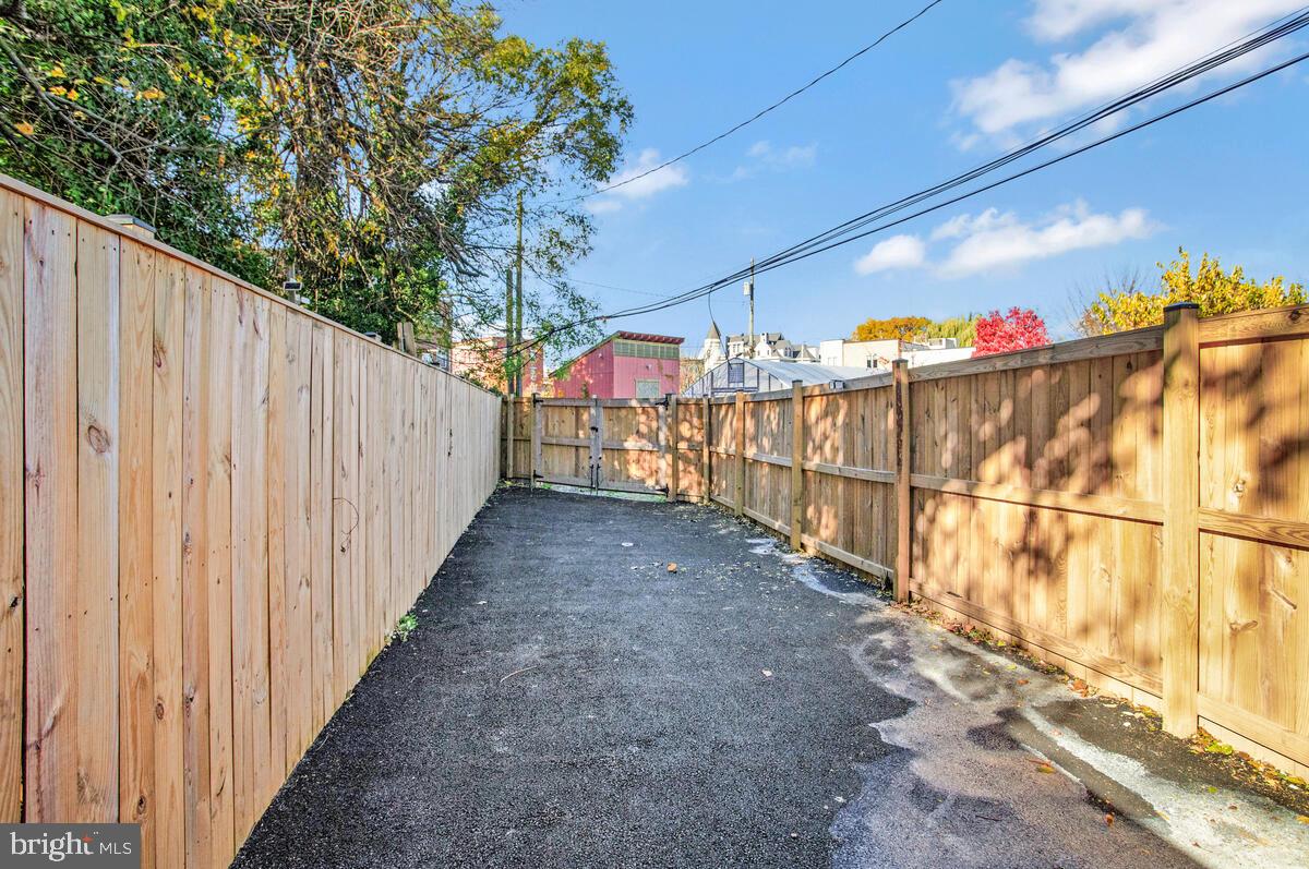 RESERVOIR HILL - Residential