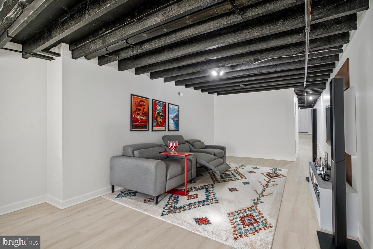 RESERVOIR HILL - Residential