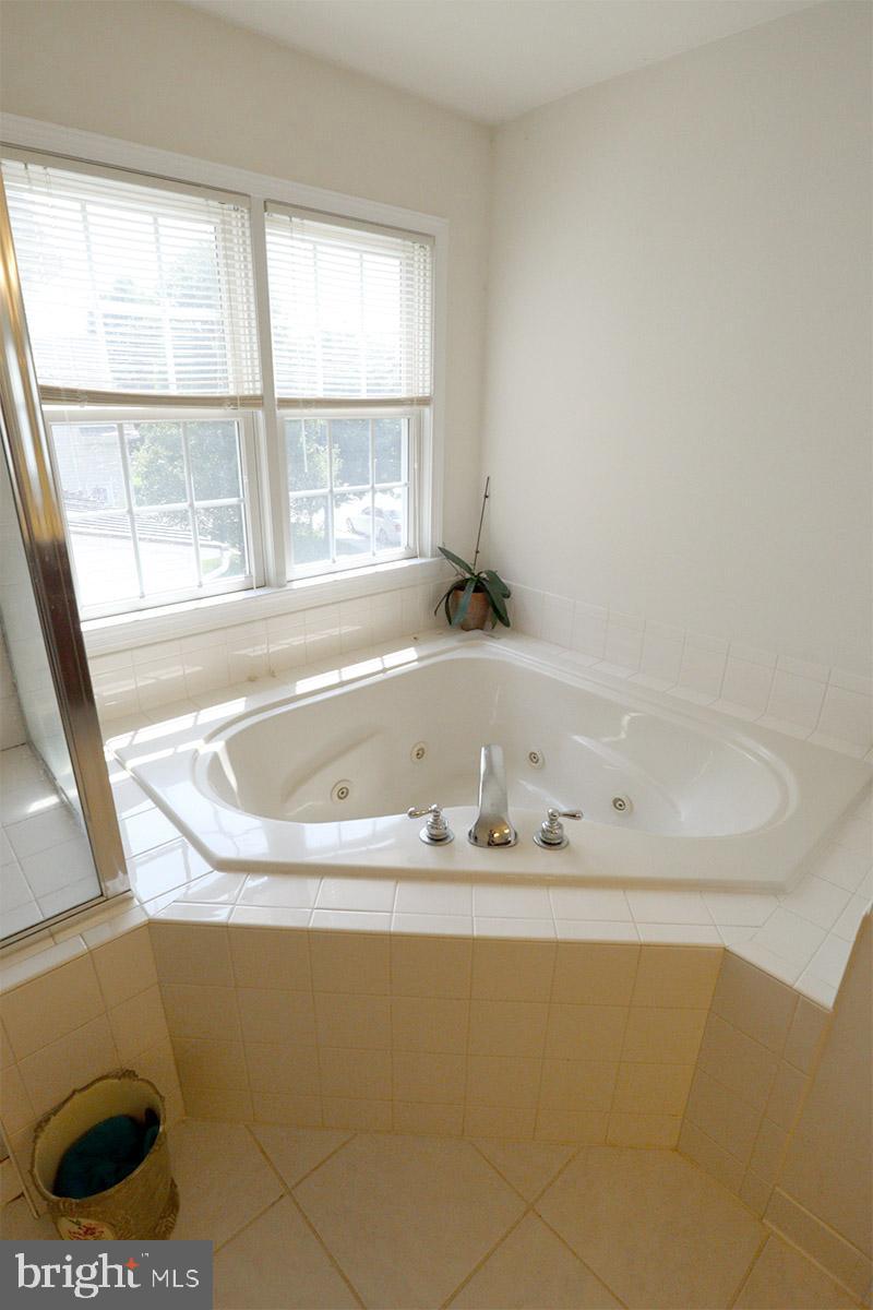 FOURWINDS - Residential