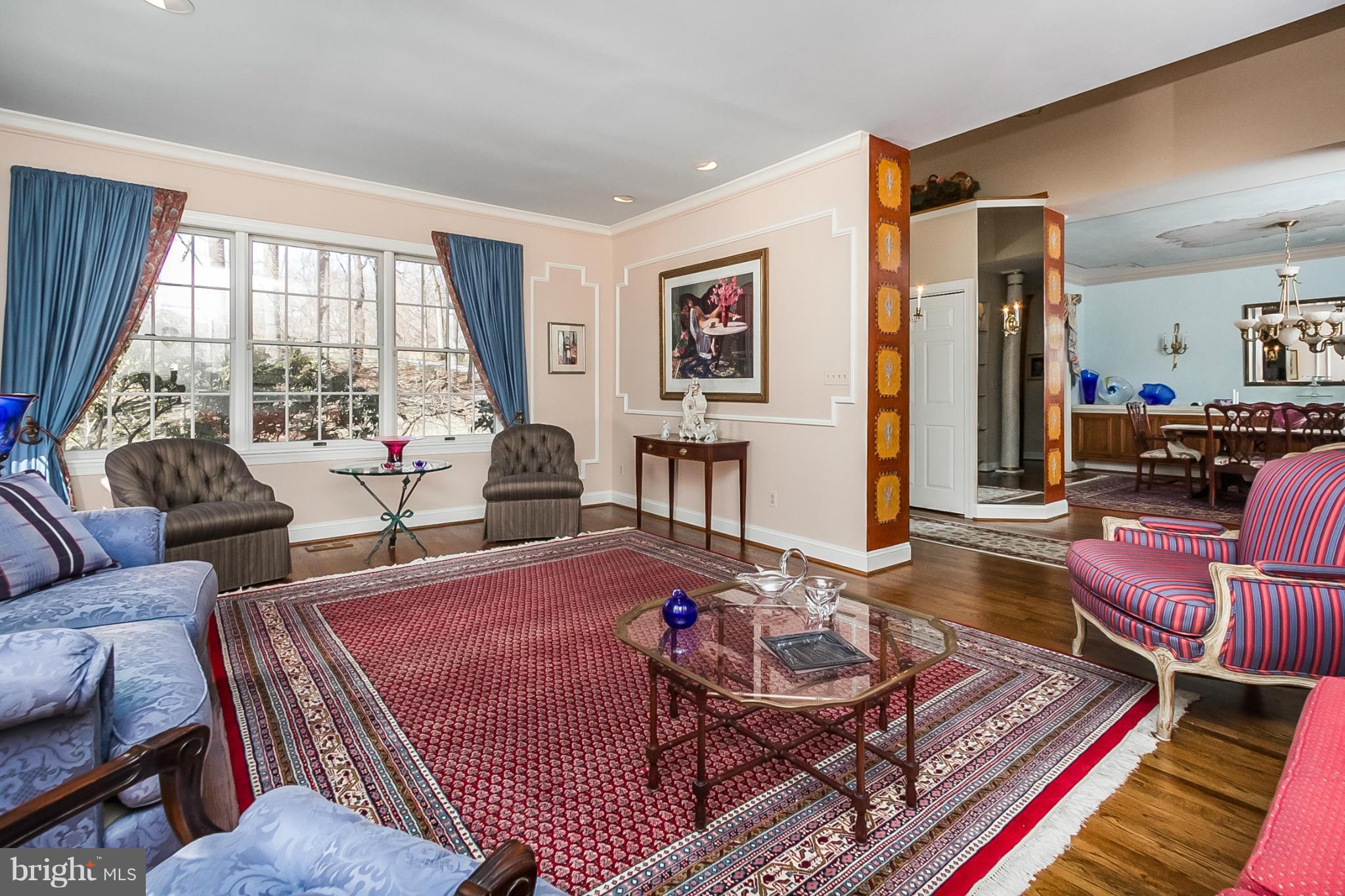 ANTON WOODS - Residential