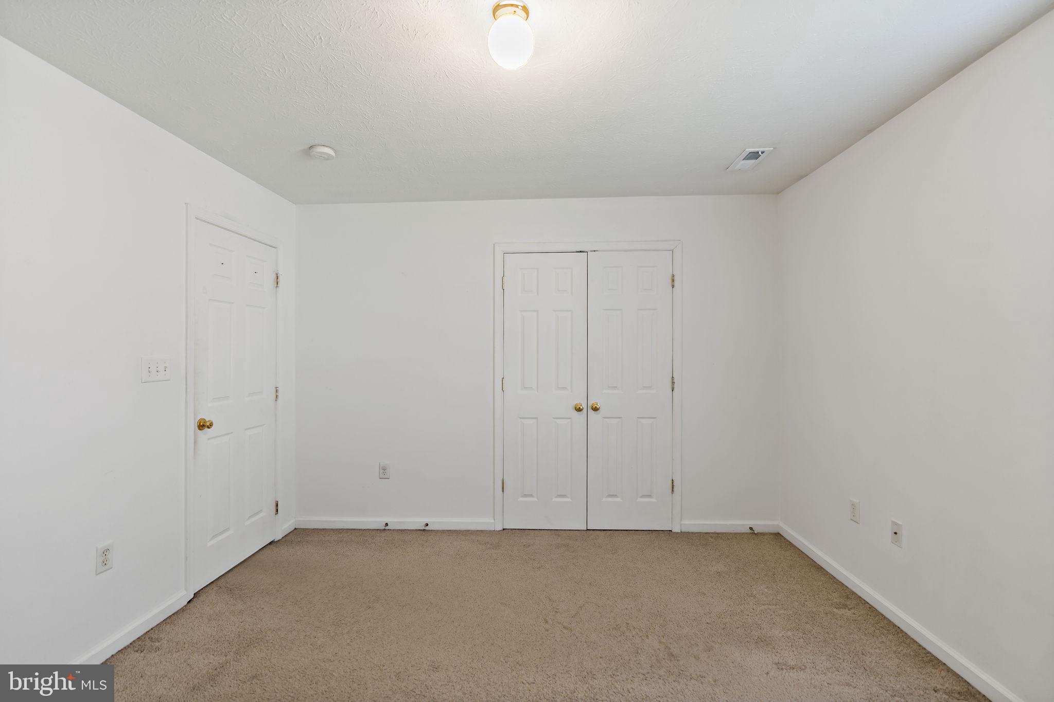 TABLER STATION MANOR - Residential