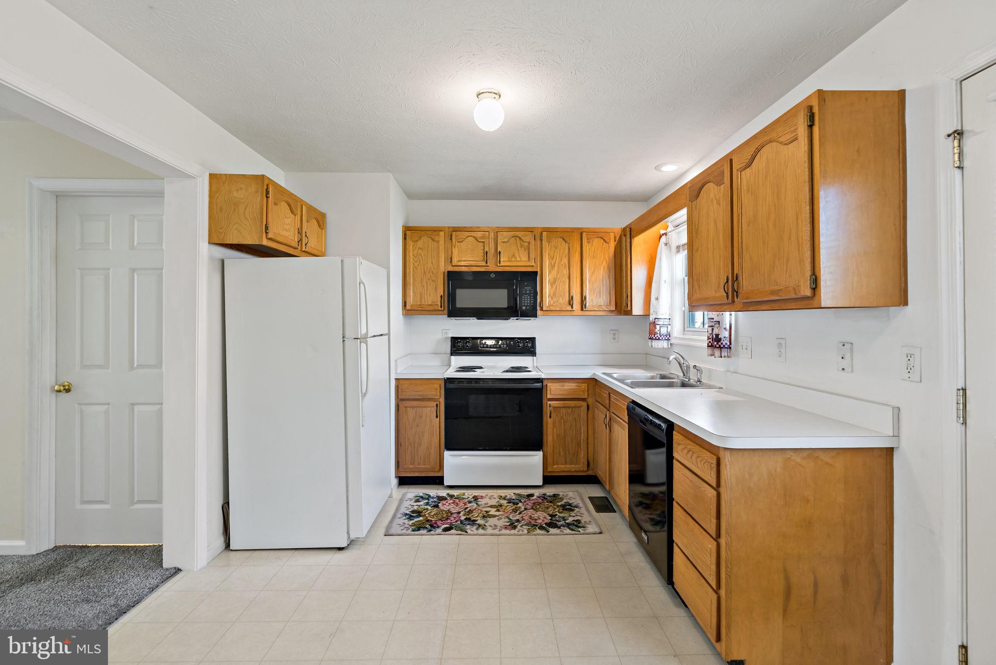 TABLER STATION MANOR - Residential