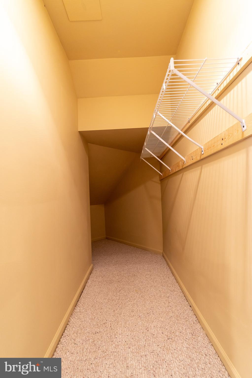 SEVEN OAKS - Residential Lease