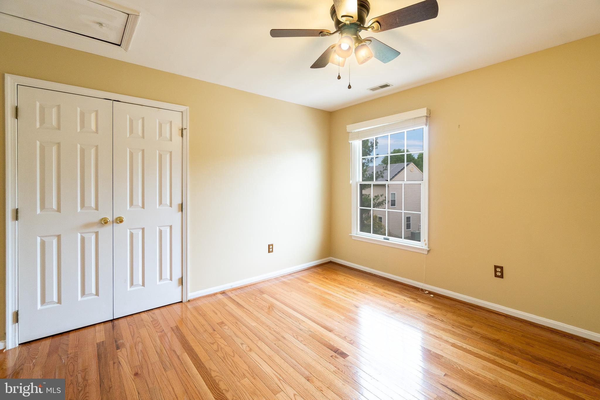 SEVEN OAKS - Residential Lease