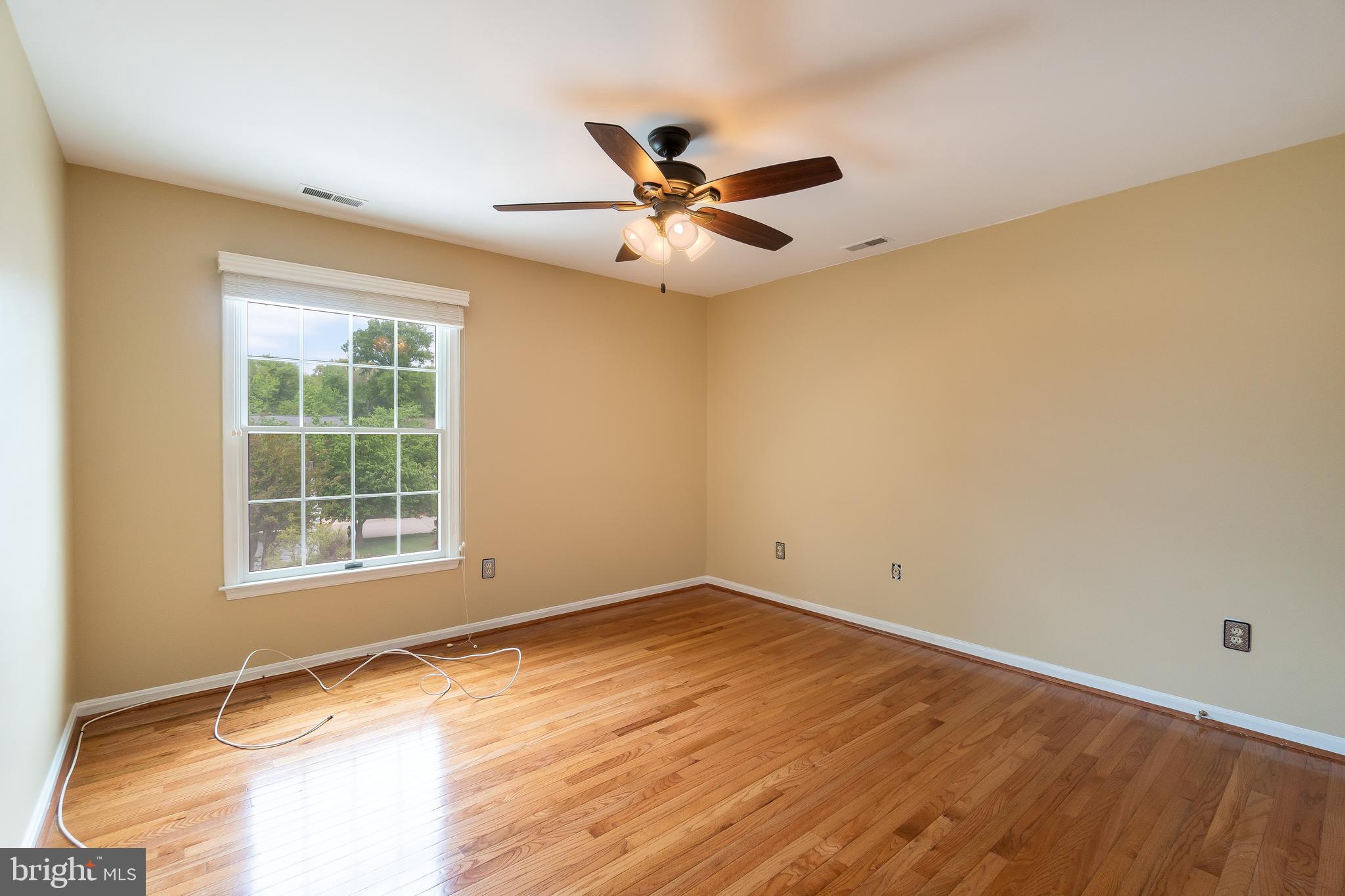 SEVEN OAKS - Residential Lease