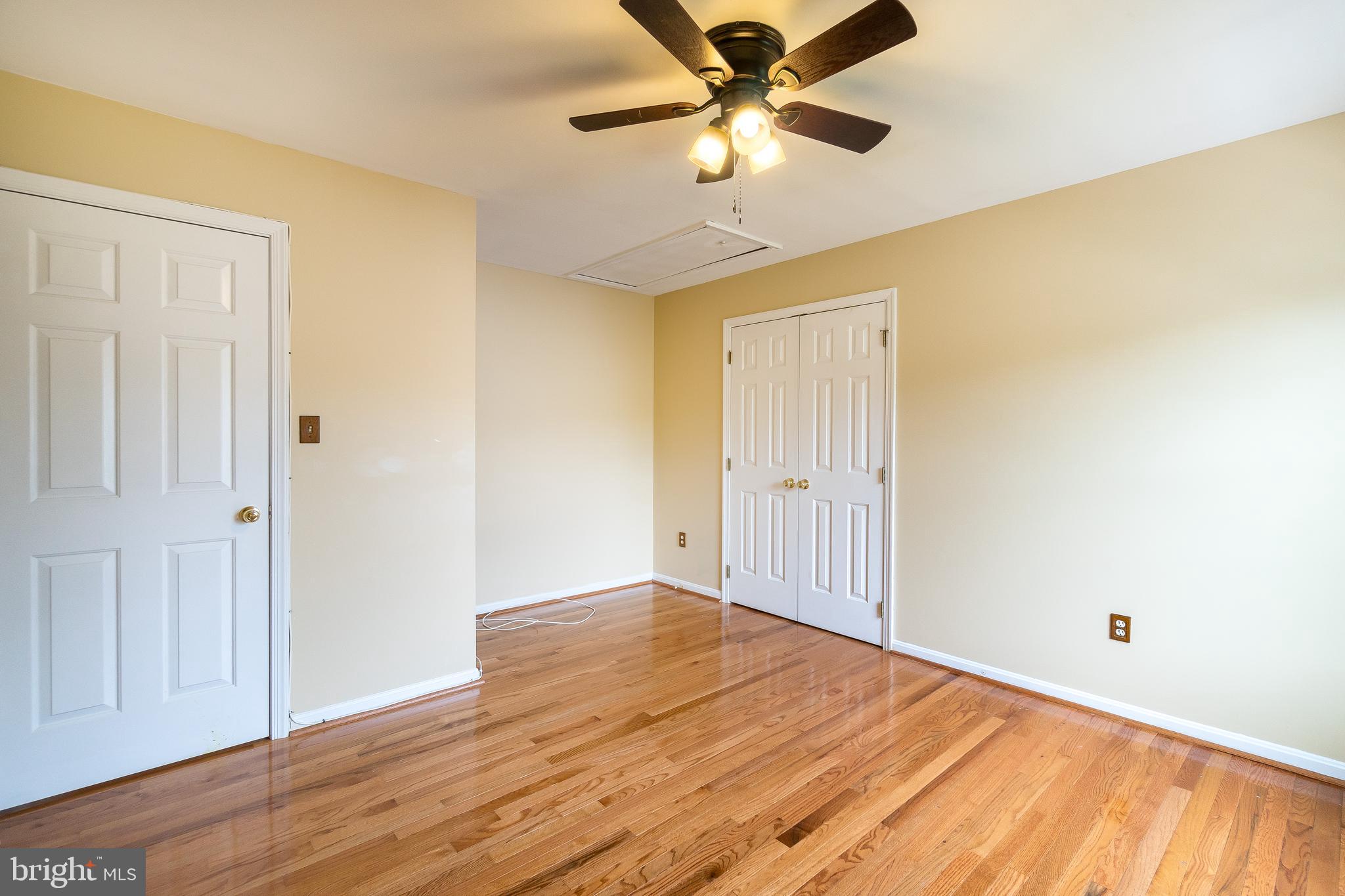 SEVEN OAKS - Residential Lease