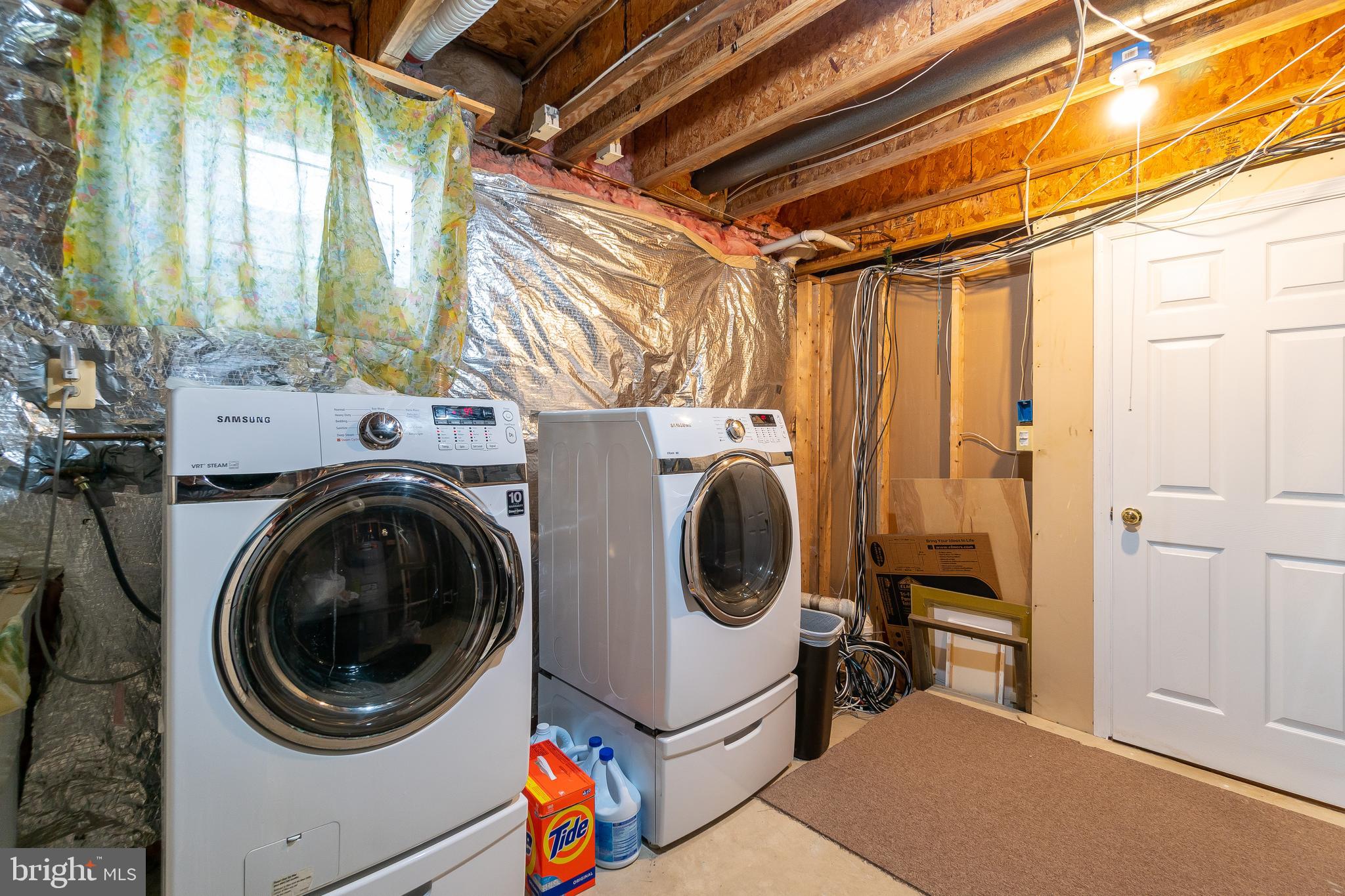 SEVEN OAKS - Residential Lease