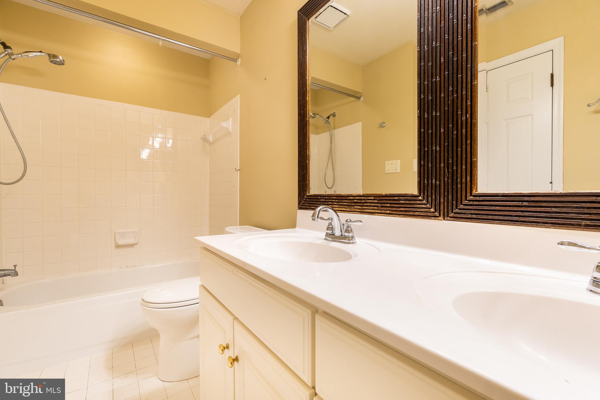 SEVEN OAKS - Residential Lease