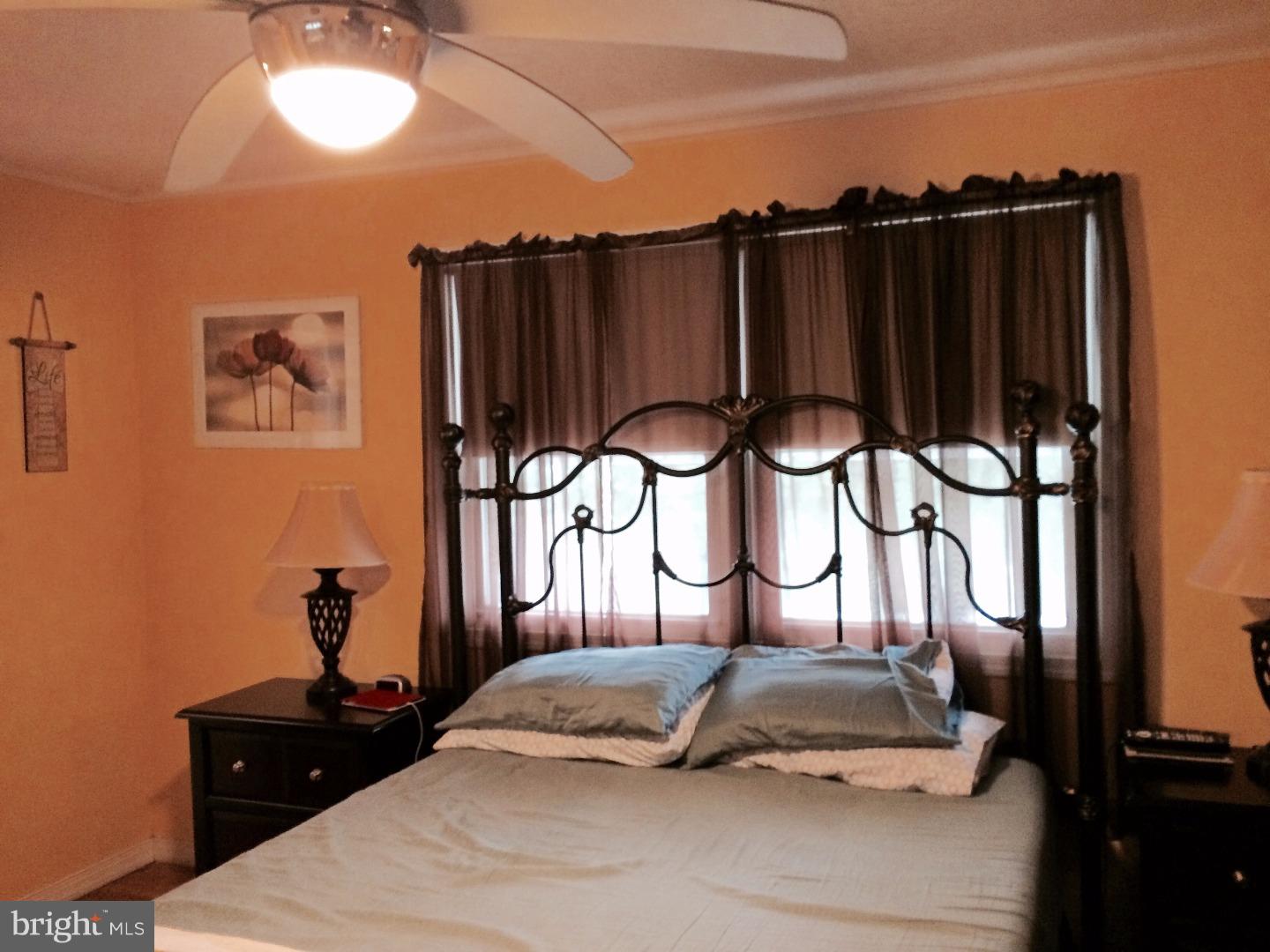 HOLME CIRCLE - Residential