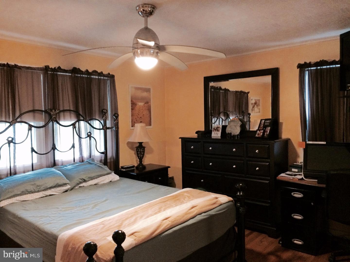 HOLME CIRCLE - Residential