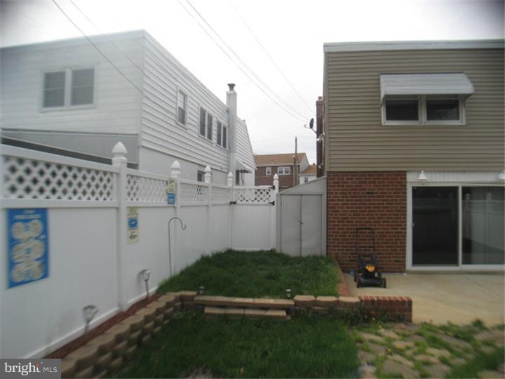 HOLME CIRCLE - Residential