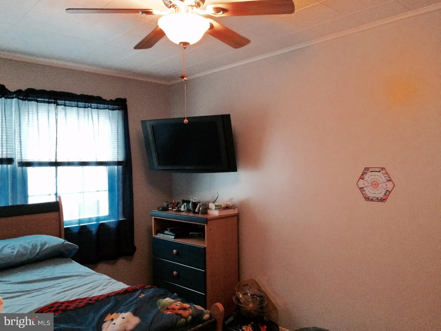 HOLME CIRCLE - Residential