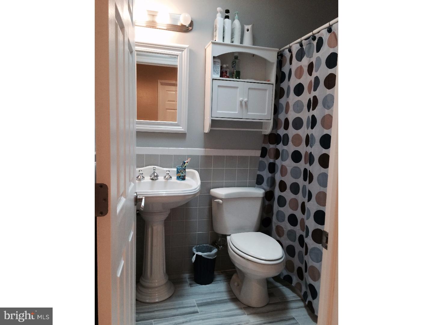 HOLME CIRCLE - Residential