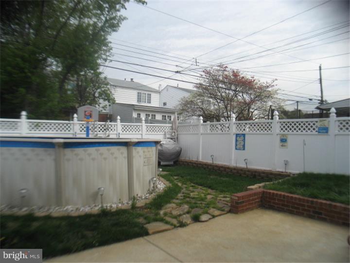 HOLME CIRCLE - Residential