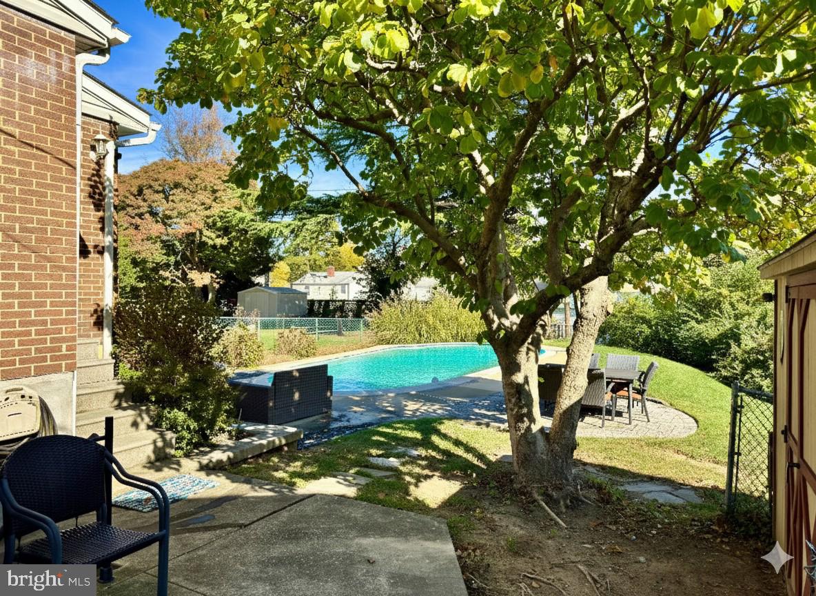 SHELBOURNE RIDGE - Residential