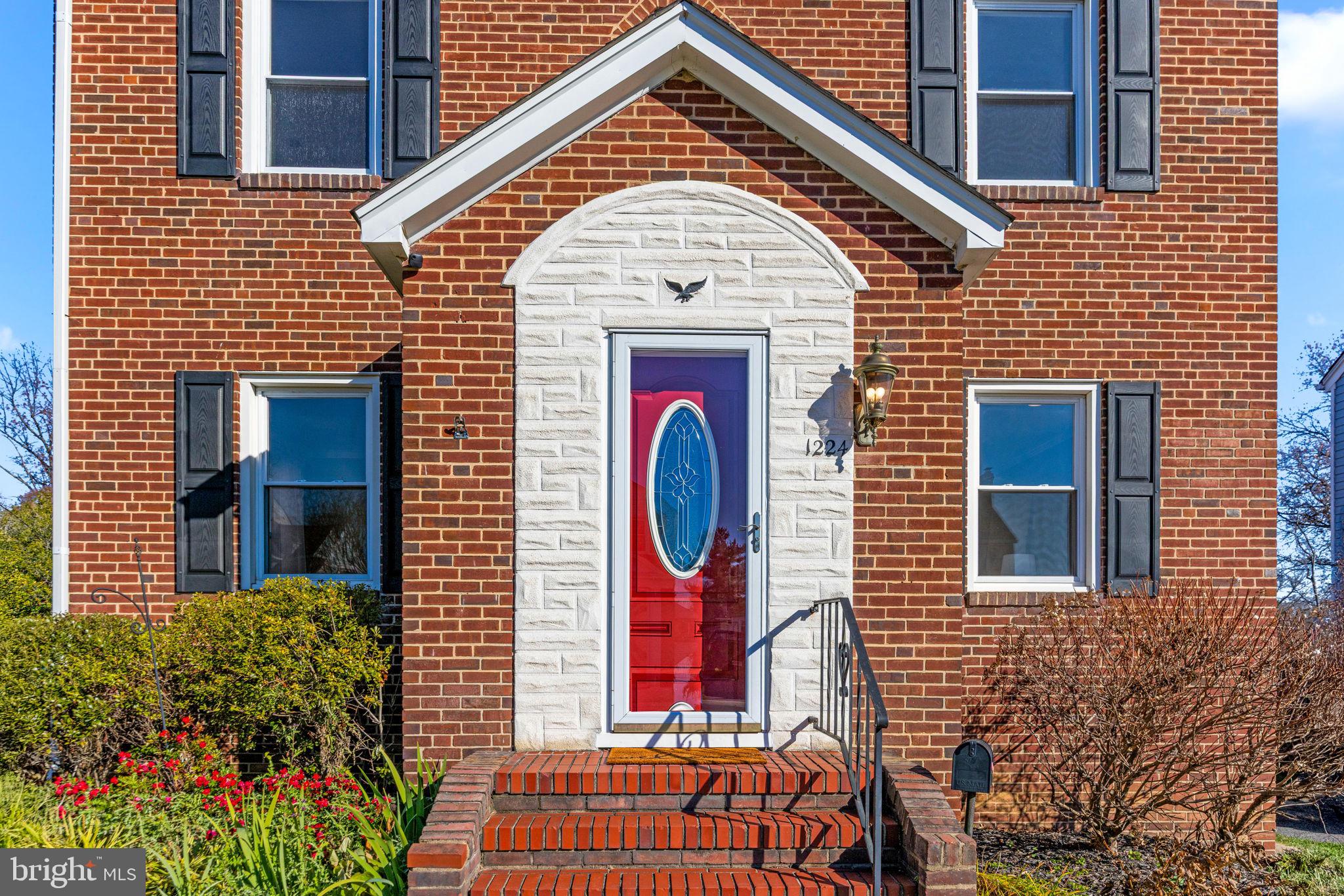 SHELBOURNE RIDGE - Residential