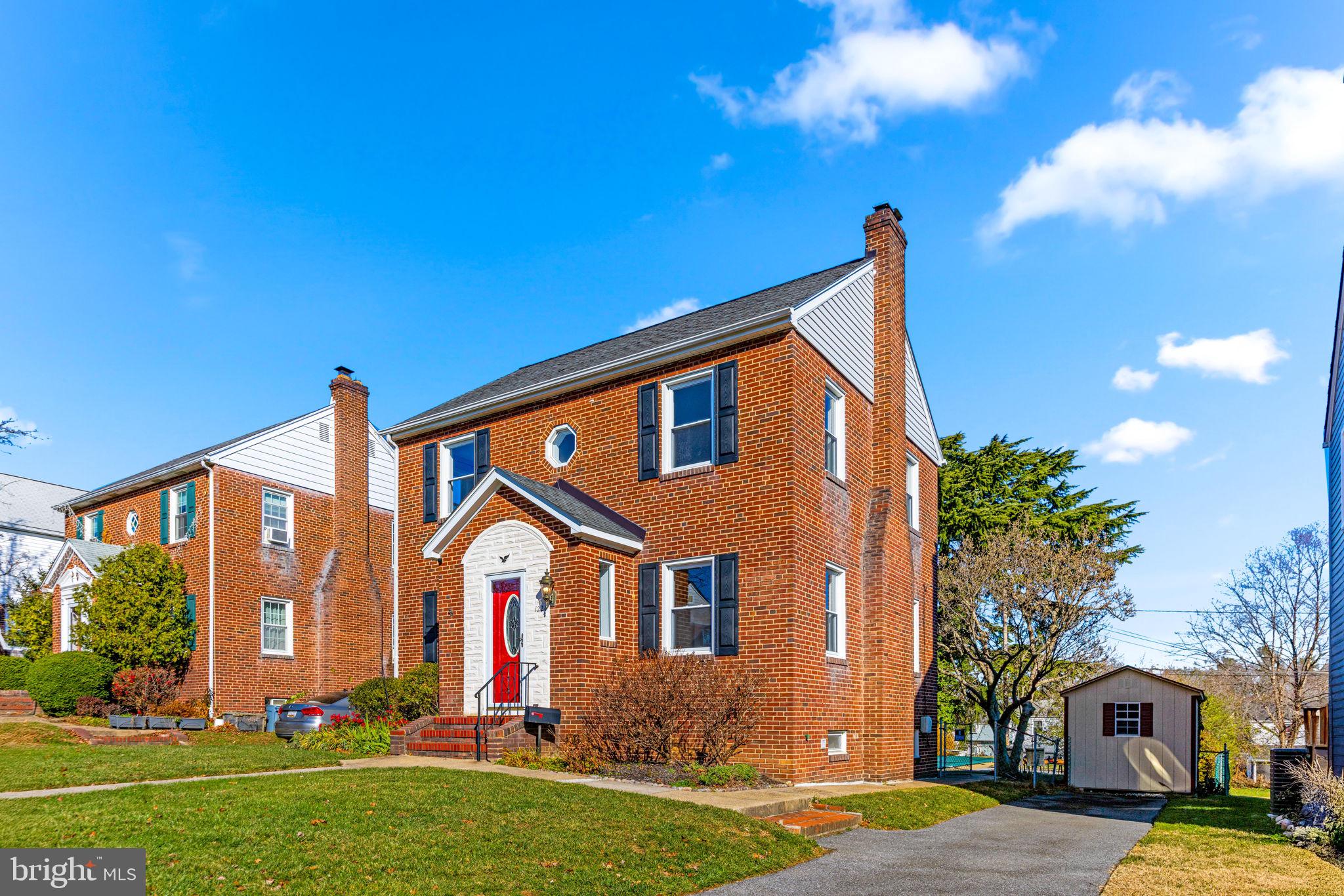 SHELBOURNE RIDGE - Residential