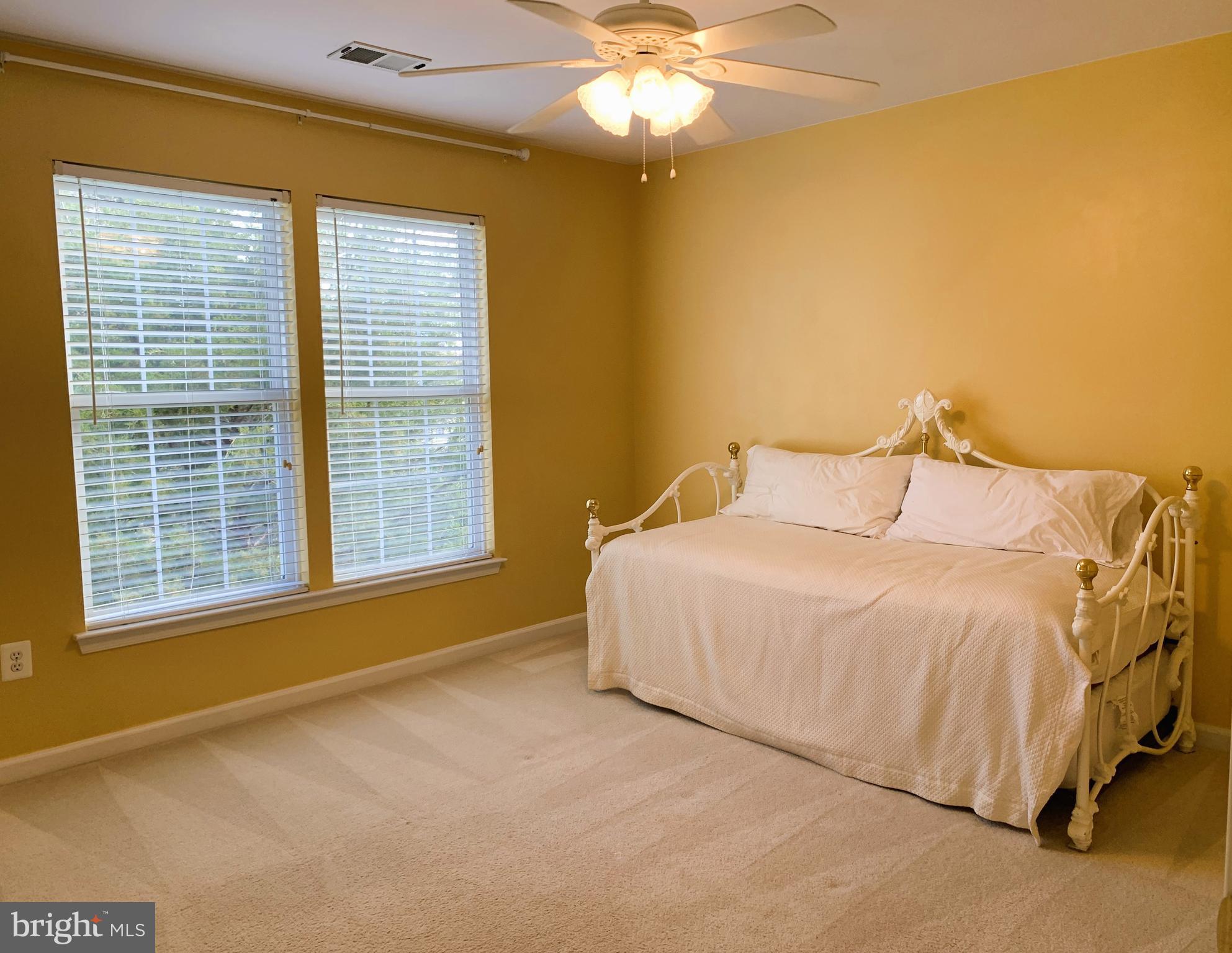 WALNUT RIDGE - Residential