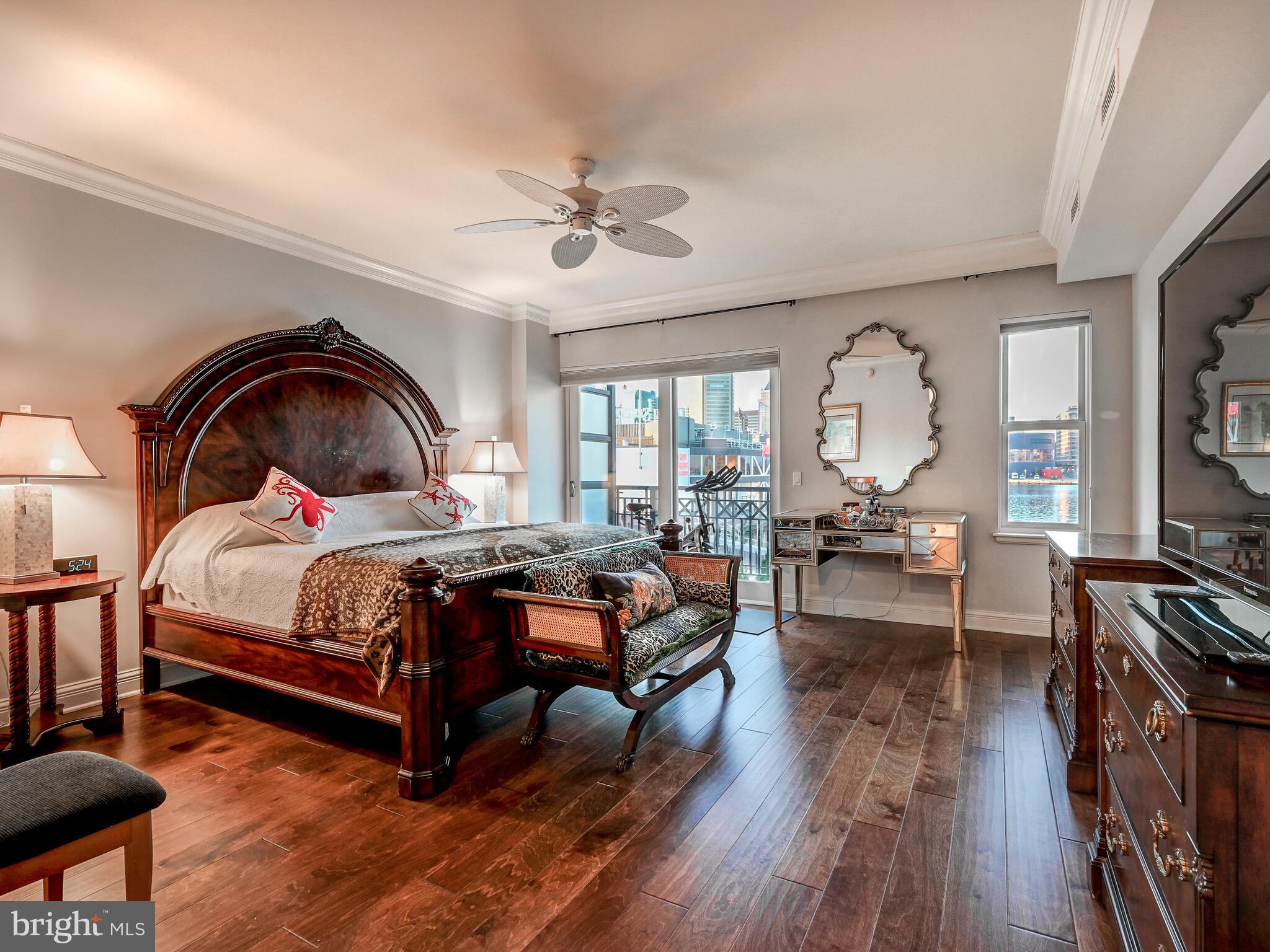 THE RITZ-CARLTON RESIDENCES - Residential