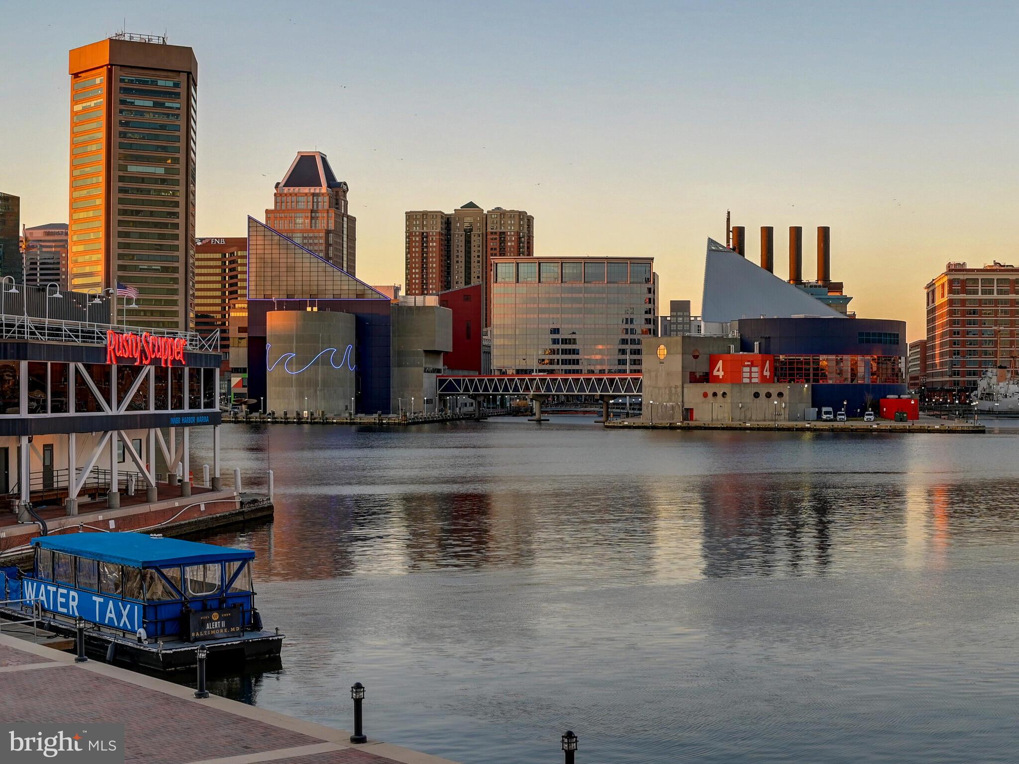 THE RITZ-CARLTON RESIDENCES - Residential