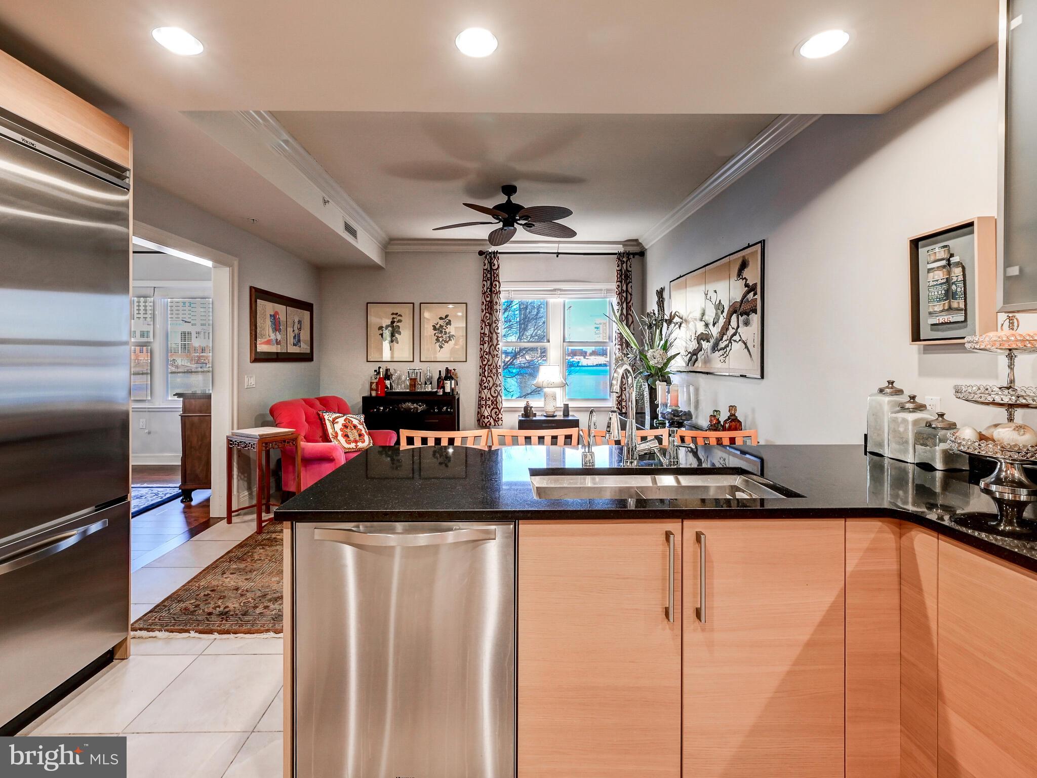 THE RITZ-CARLTON RESIDENCES - Residential