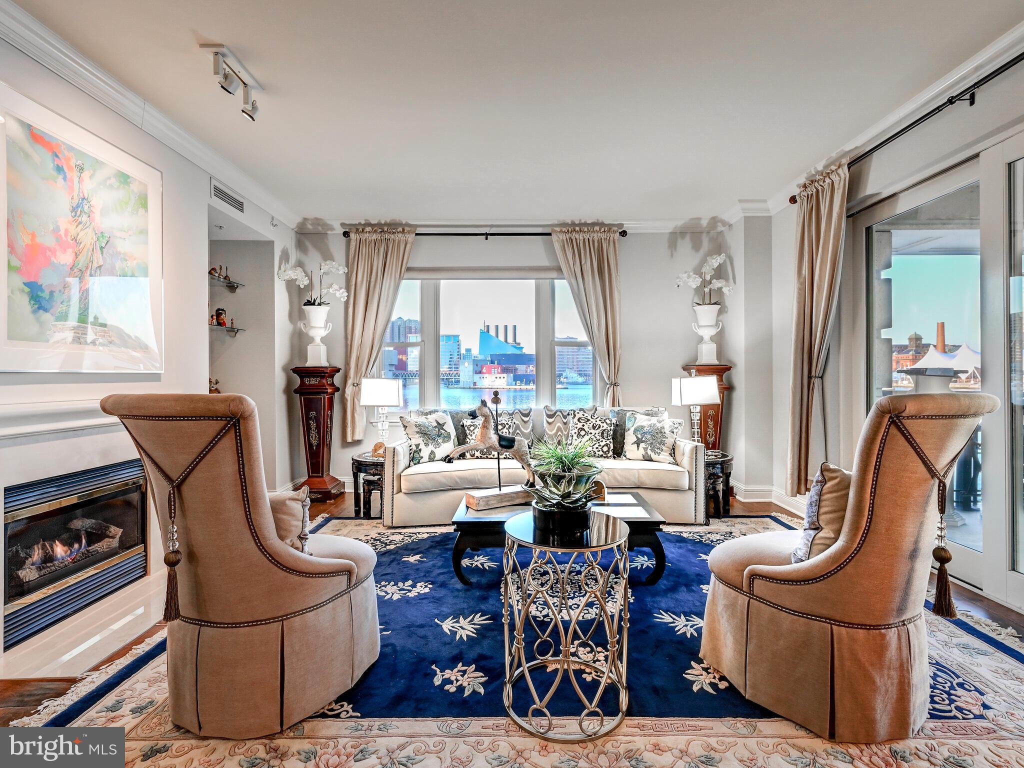 THE RITZ-CARLTON RESIDENCES - Residential