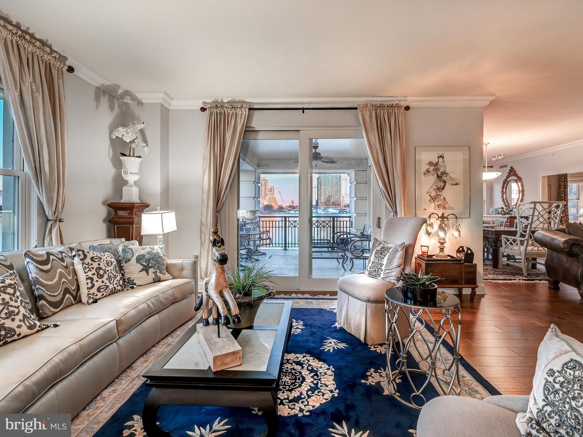 THE RITZ-CARLTON RESIDENCES - Residential