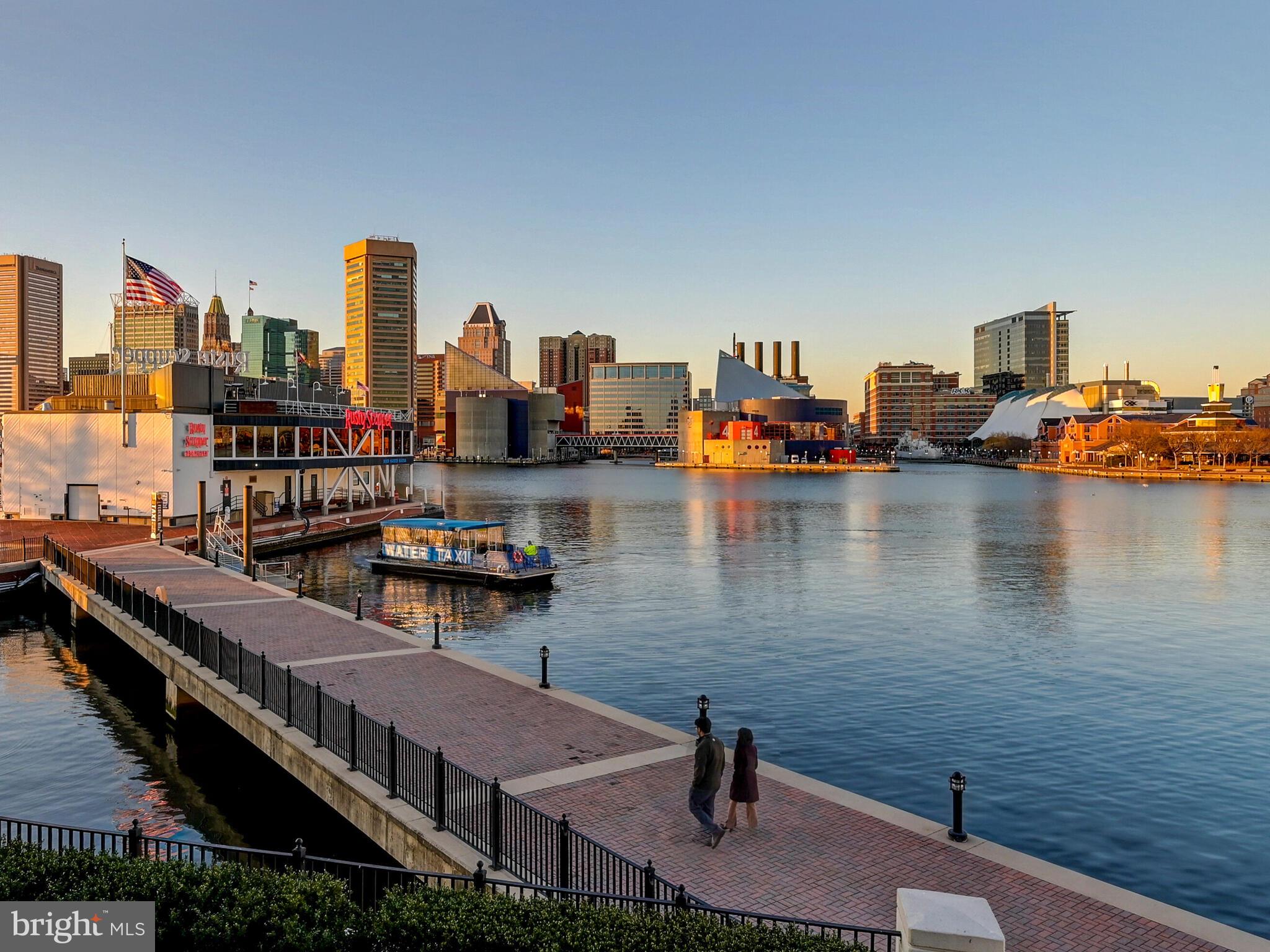 THE RITZ-CARLTON RESIDENCES - Residential