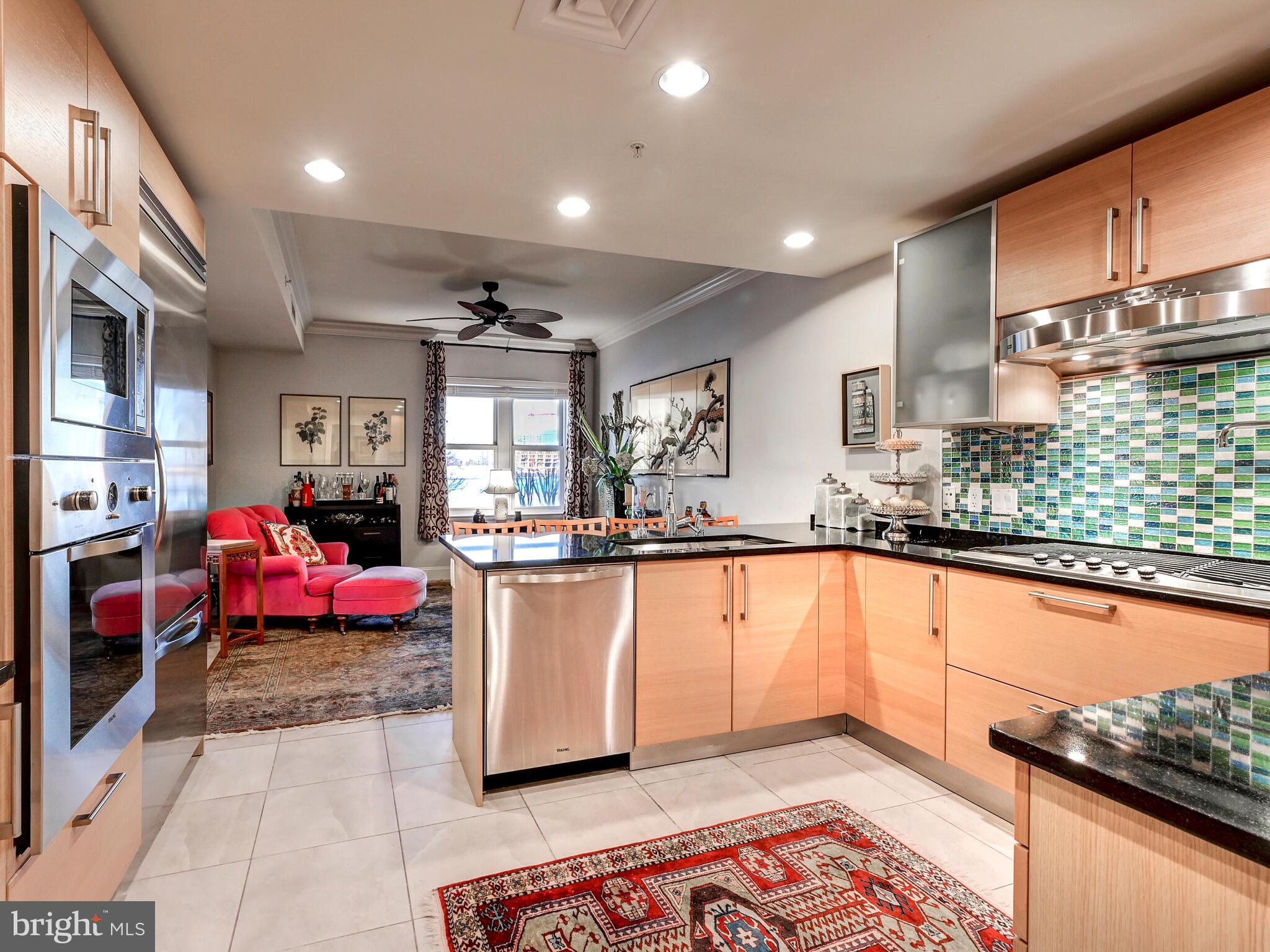 THE RITZ-CARLTON RESIDENCES - Residential