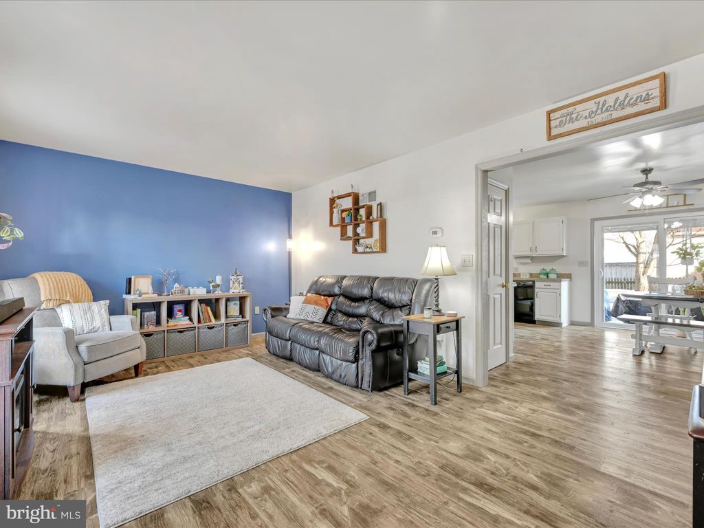 Photo of 229 Zwecker Circle, NEW HOLLAND, PA 17557 (MLS # PALA2063736)