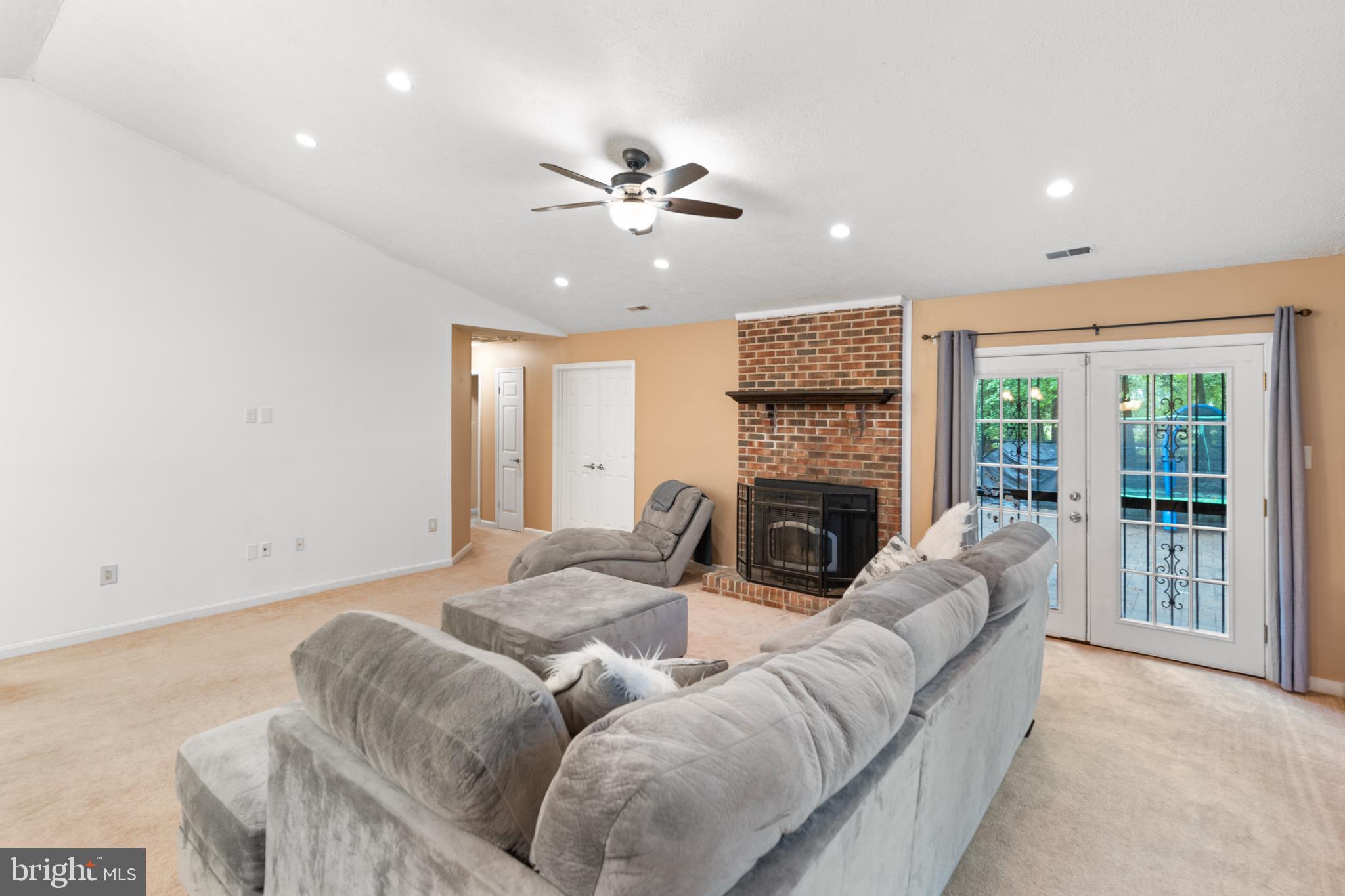 LANCASTER - Residential