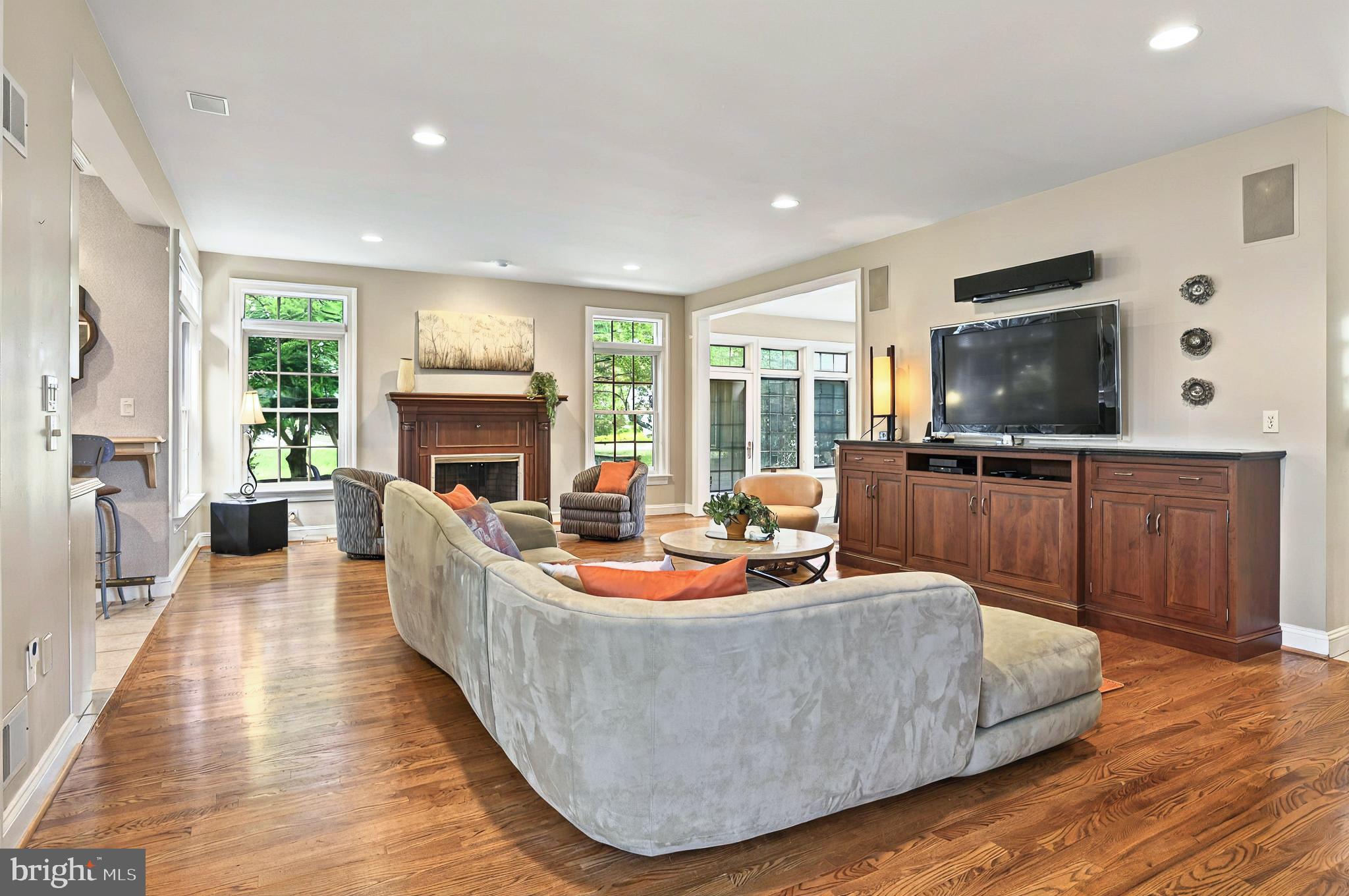 826 BENT CREEK DRIVE