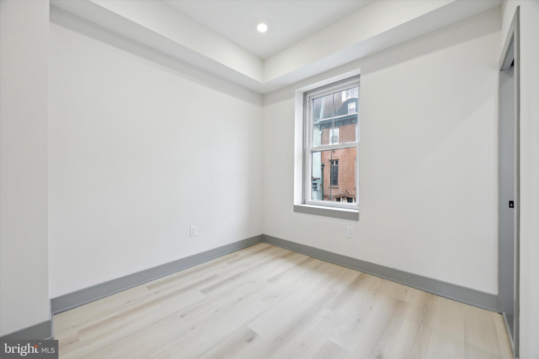 WASHINGTON SQ - Residential Lease