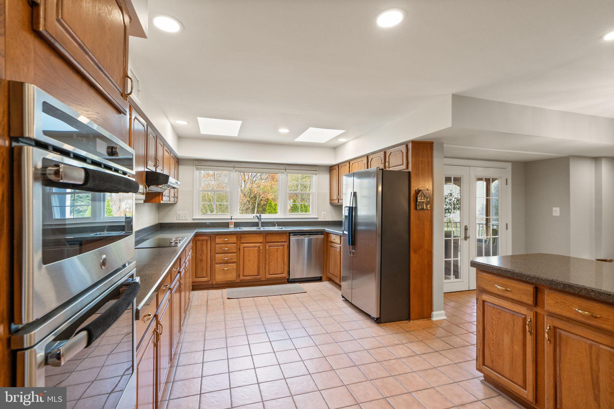 ASHBURN FARM - Residential