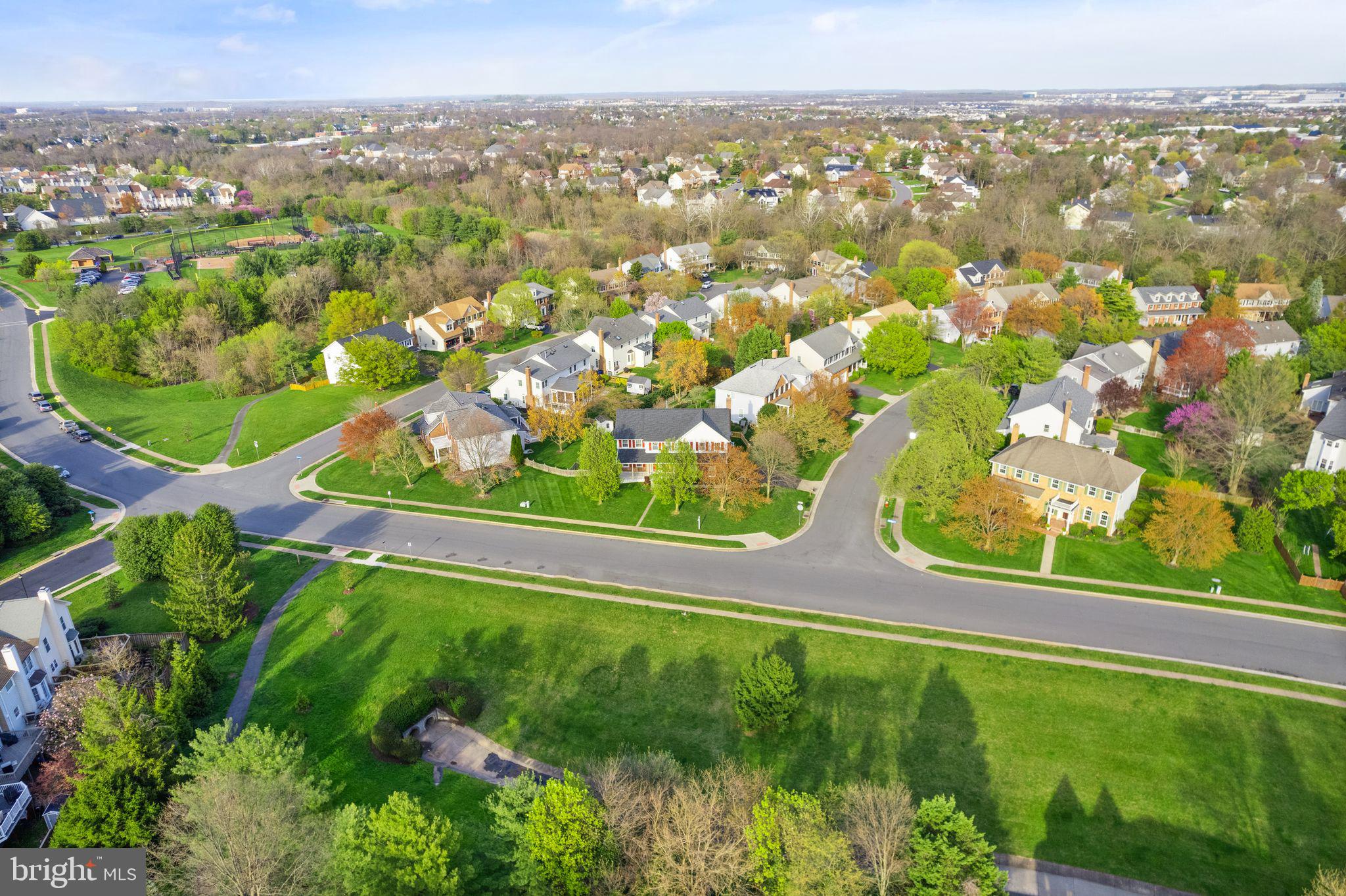 ASHBURN FARM - Residential