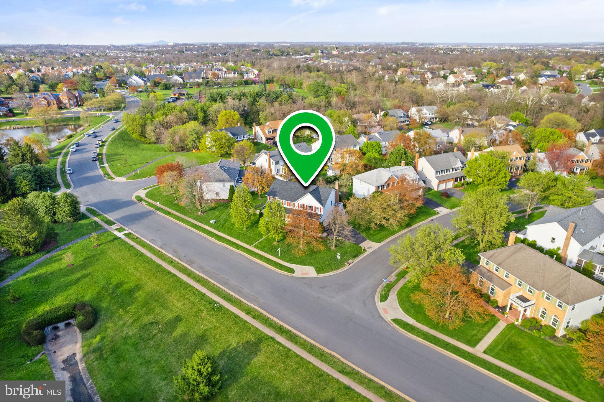 ASHBURN FARM - Residential