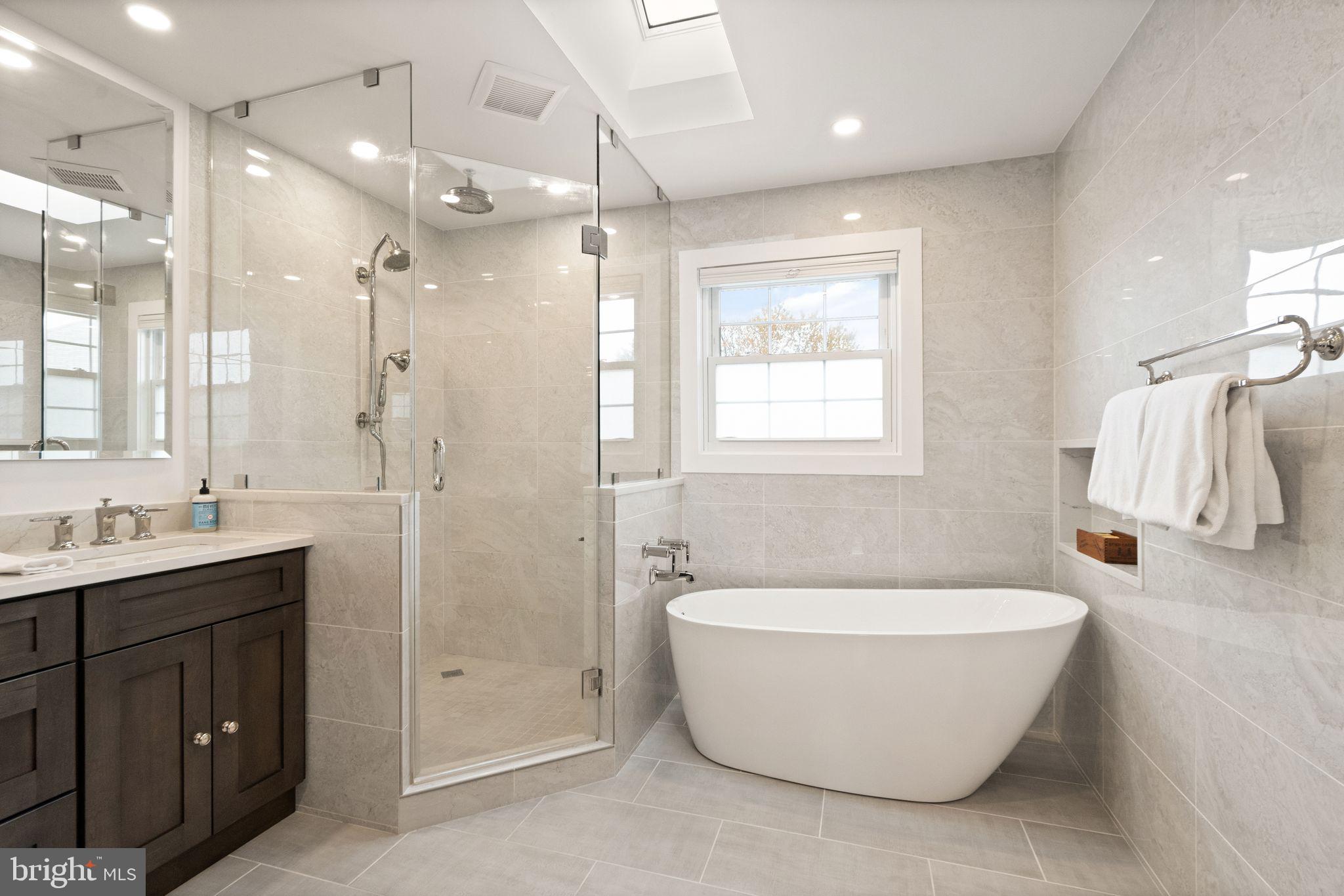 ASHBURN FARM - Residential